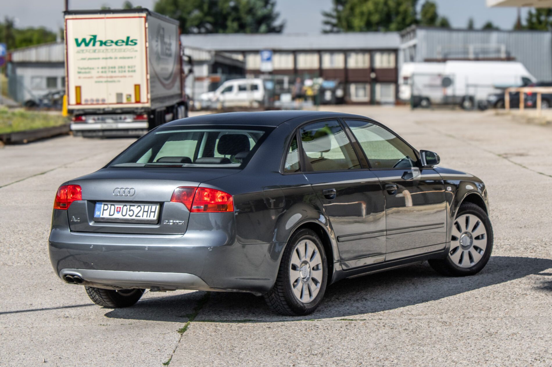Audi A4 - fotka 5