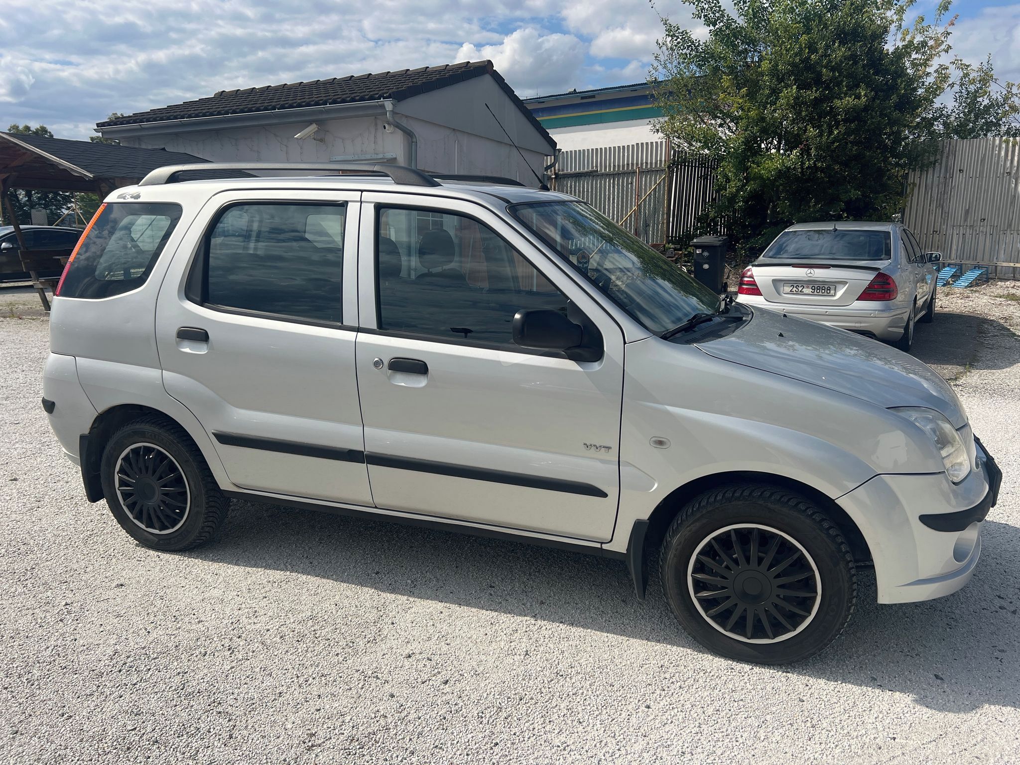 Suzuki Ignis, 1.3 4x4 - fotka 4