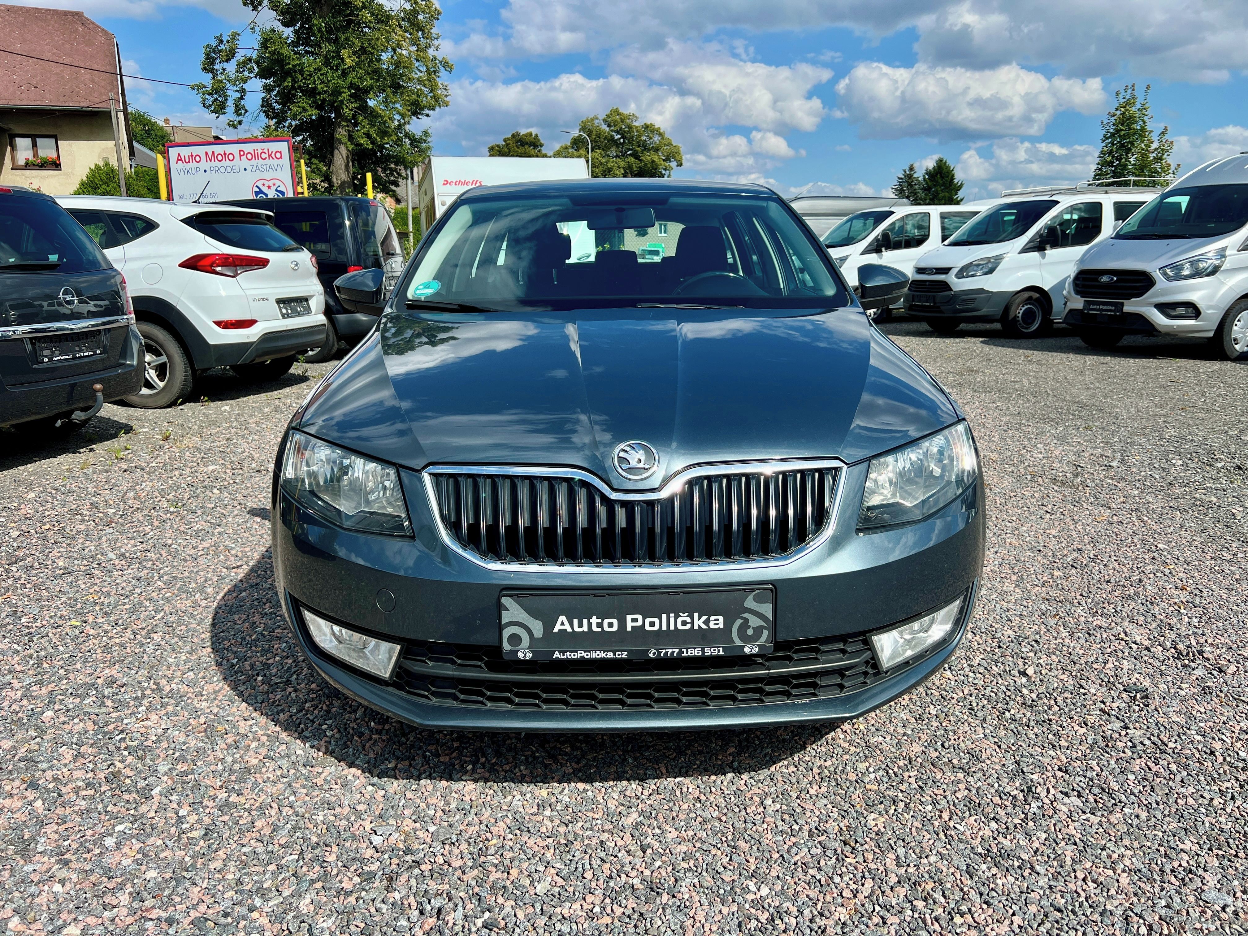 Škoda Octavia, 1.6 TDI 77kW DSG PoServisu,STK - fotka 3
