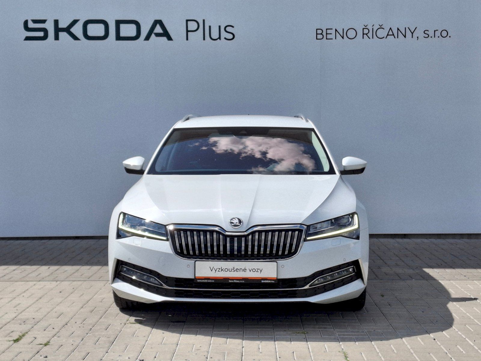 Škoda Superb, Combi L&K DSG 4x4 2,0TDi 147kW - fotka 4