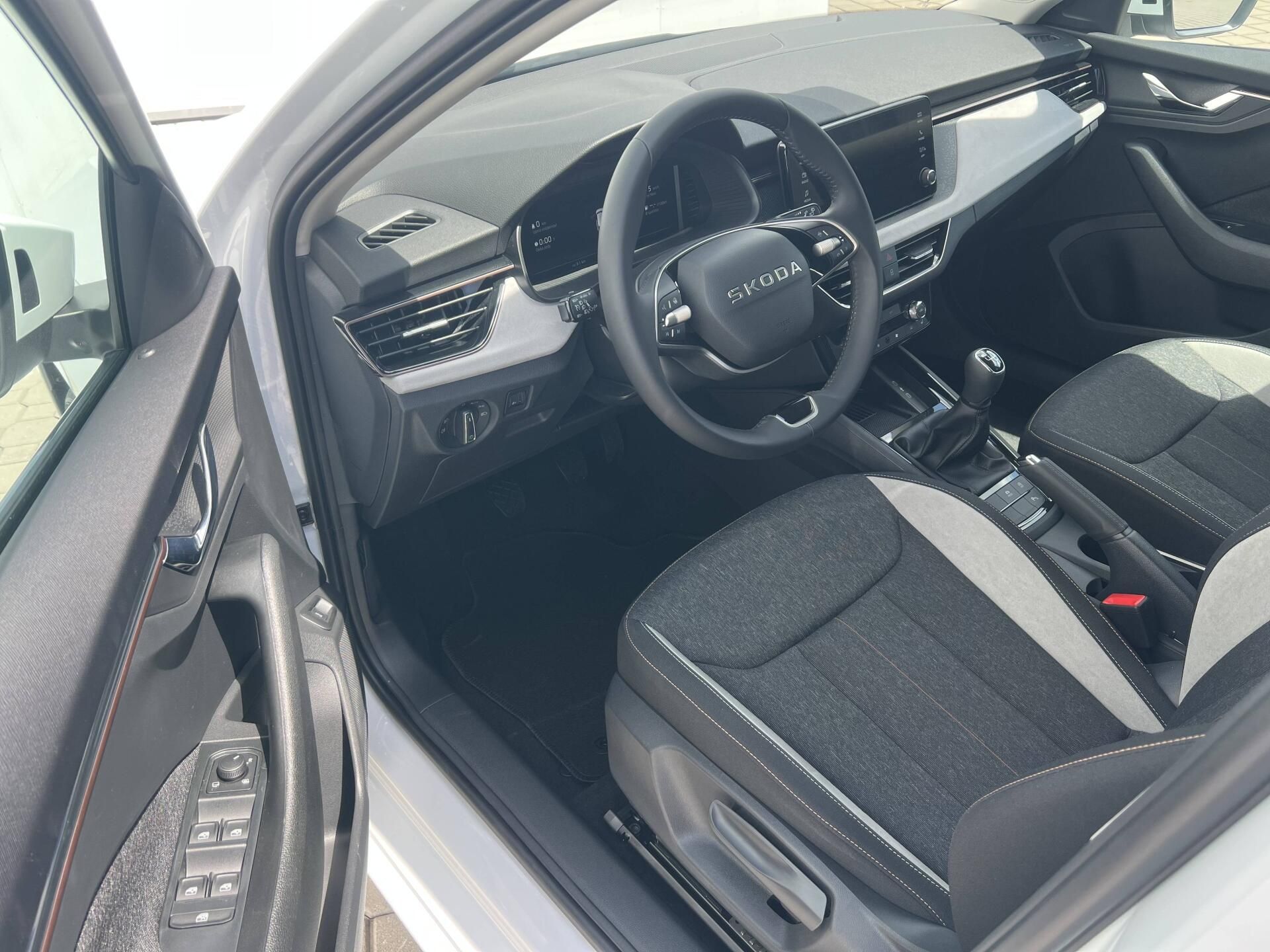 Škoda Scala, 130 let Premium 6MP 1,0TSI - fotka 3