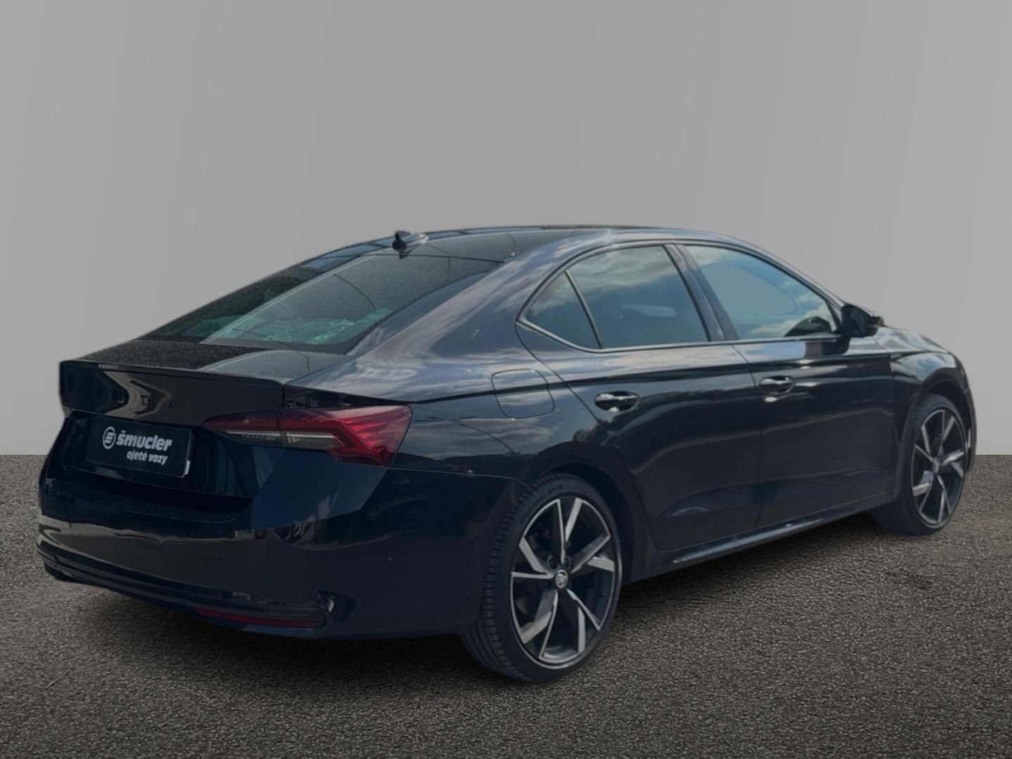 Škoda Octavia, 2.0 TDI DSG / 110 kW Sportline - fotka 4