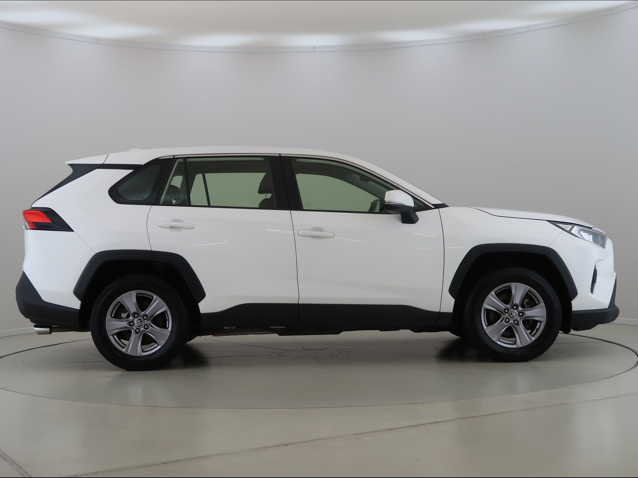 Toyota Rav4, 2.5Hybrid,CZ,1Maj,ActiveBusine - fotka 4