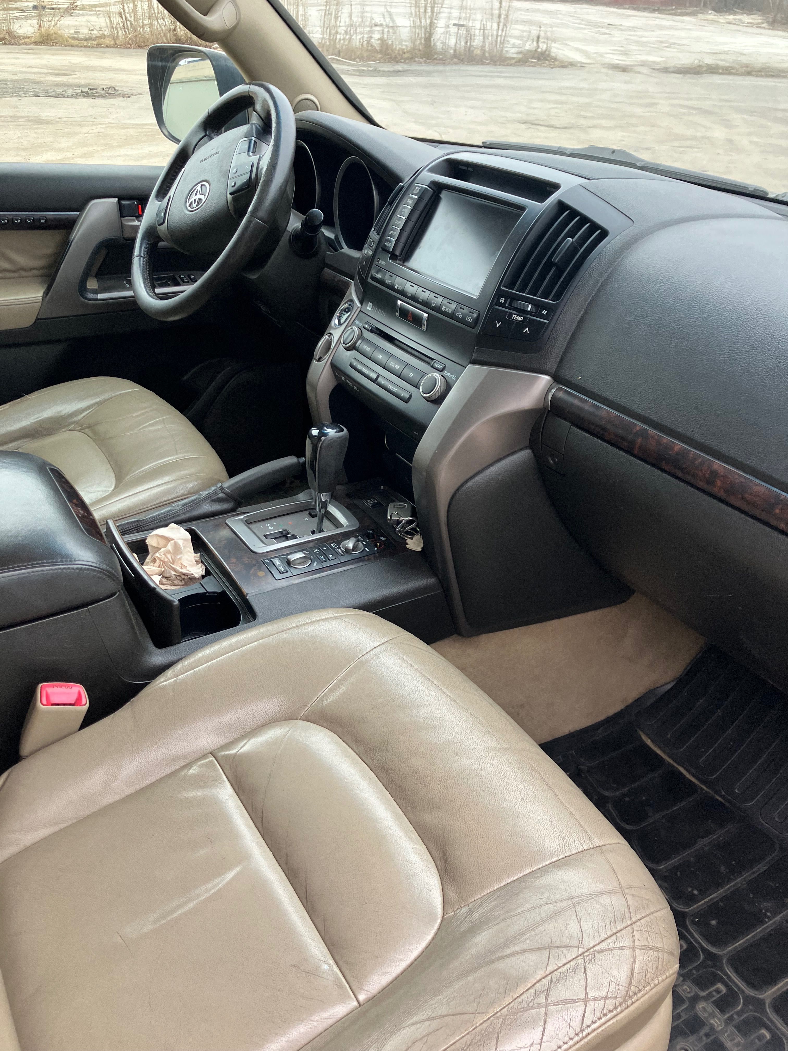 Toyota Land Cruiser, Toyota Land Cruiser 200 V8 TD - fotka 4