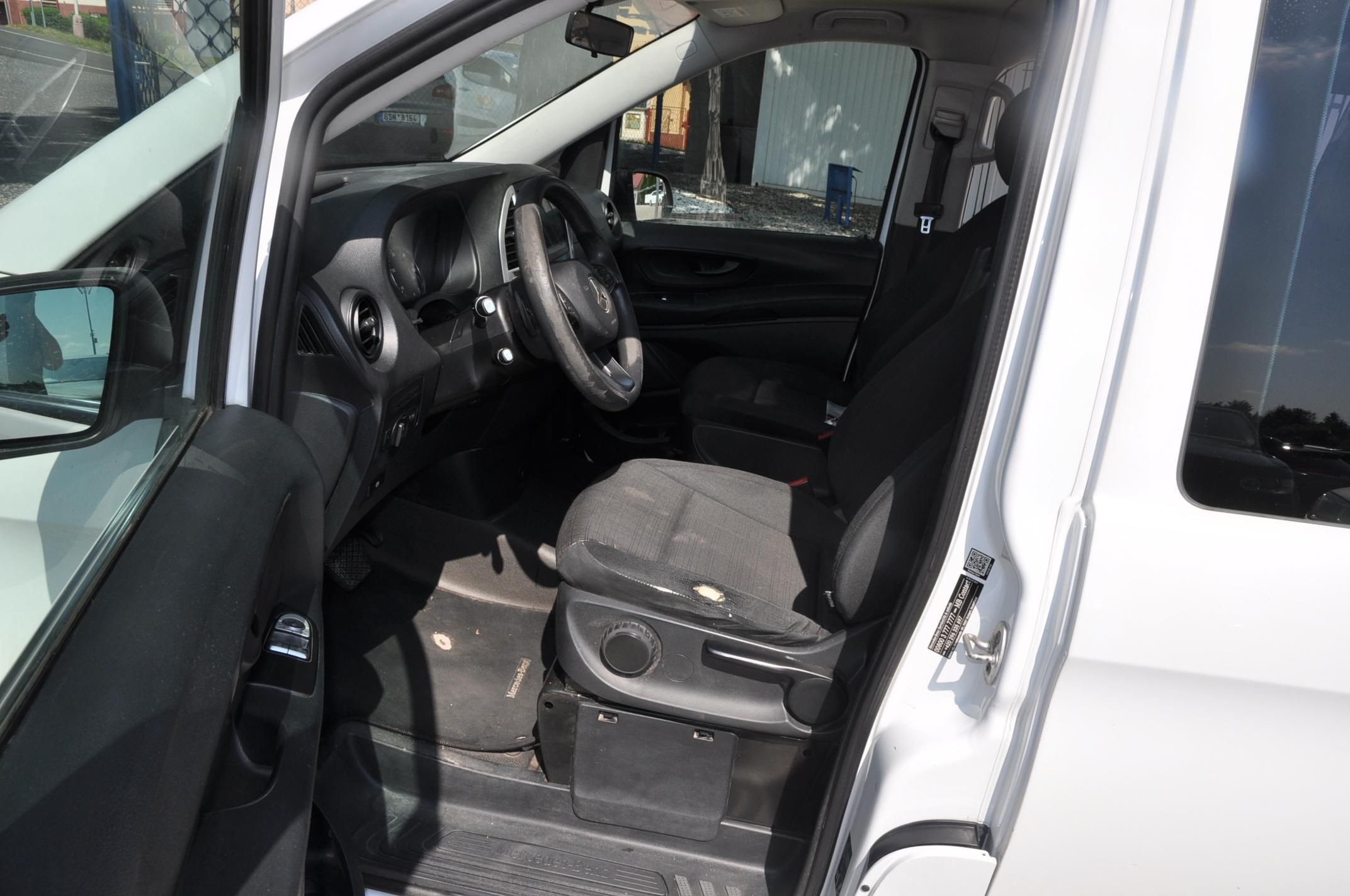 Mercedes-Benz Vito, 119 L TOURER A/T - fotka 6