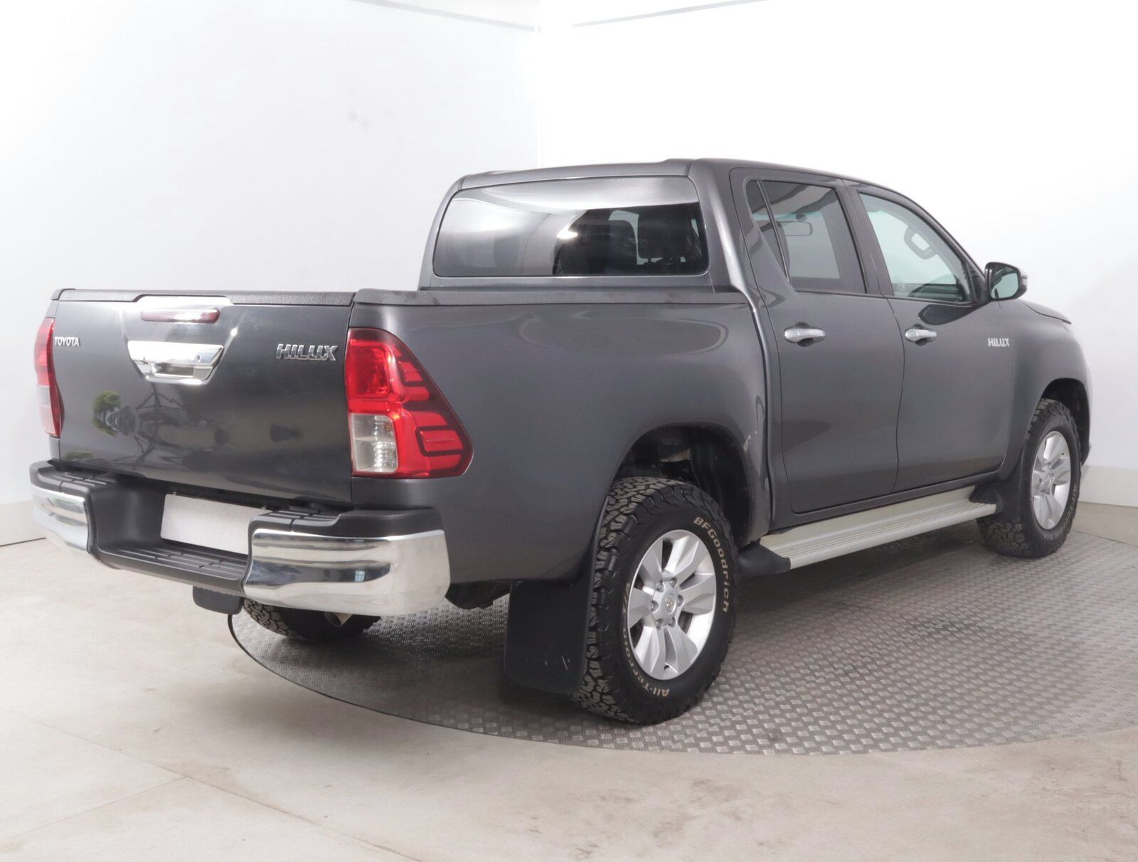 Toyota Hilux, 2.4 D-4D, 4X4, Automat - fotka 5