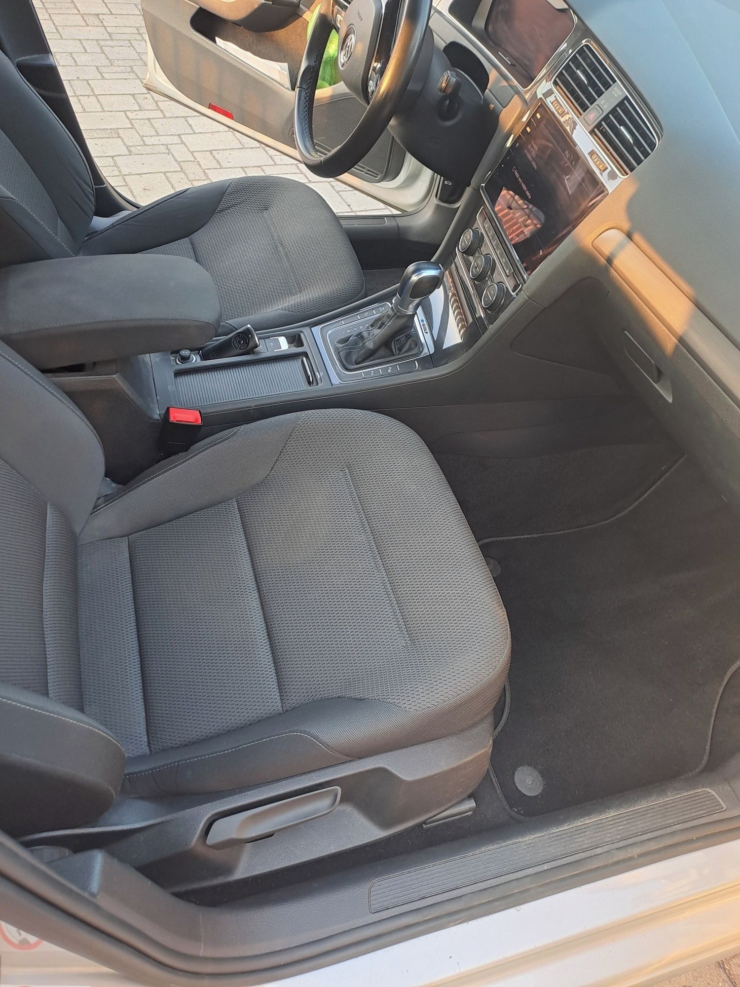 Volkswagen e-Golf, Prodám e GOLF,tep čerp. virtua - fotka 5