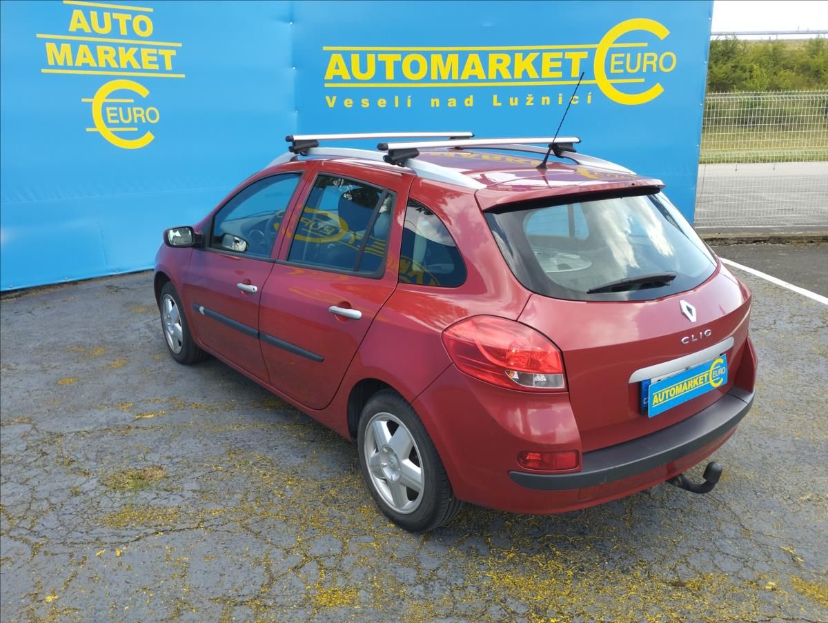 Renault Clio, 1,2 55KW Garážované, Servisova - fotka 6