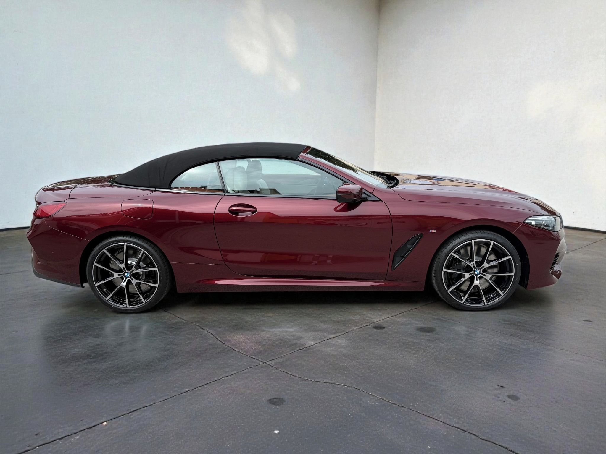 BMW Řada 8, 840i cabrio - fotka 5