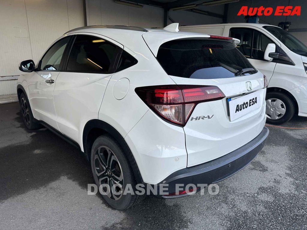 Honda HR-V, 1.5i-VTEC CVT,2.maj,ČR - fotka 2