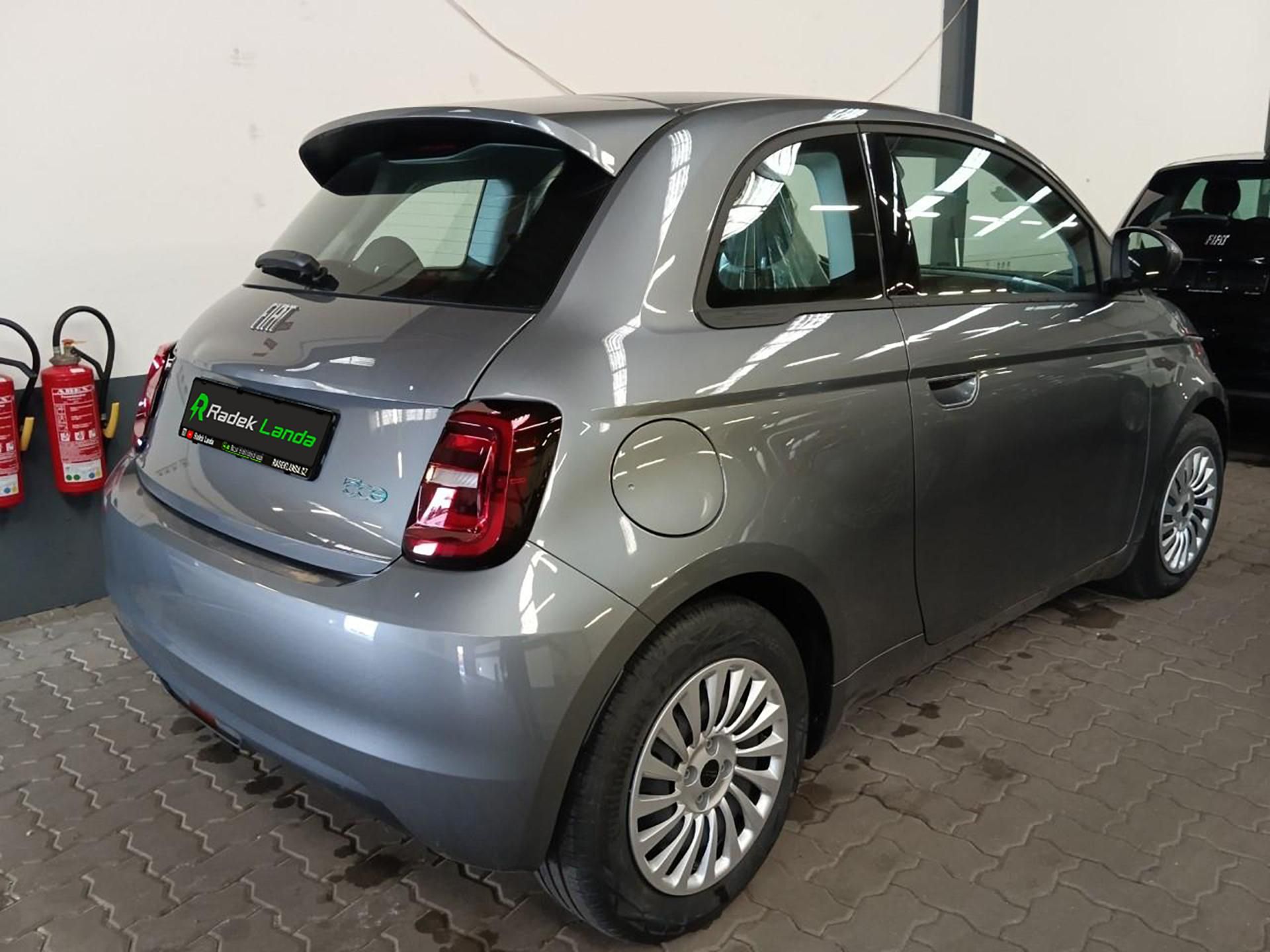 Fiat 500E, Action, 100km, nový vůz - fotka 3