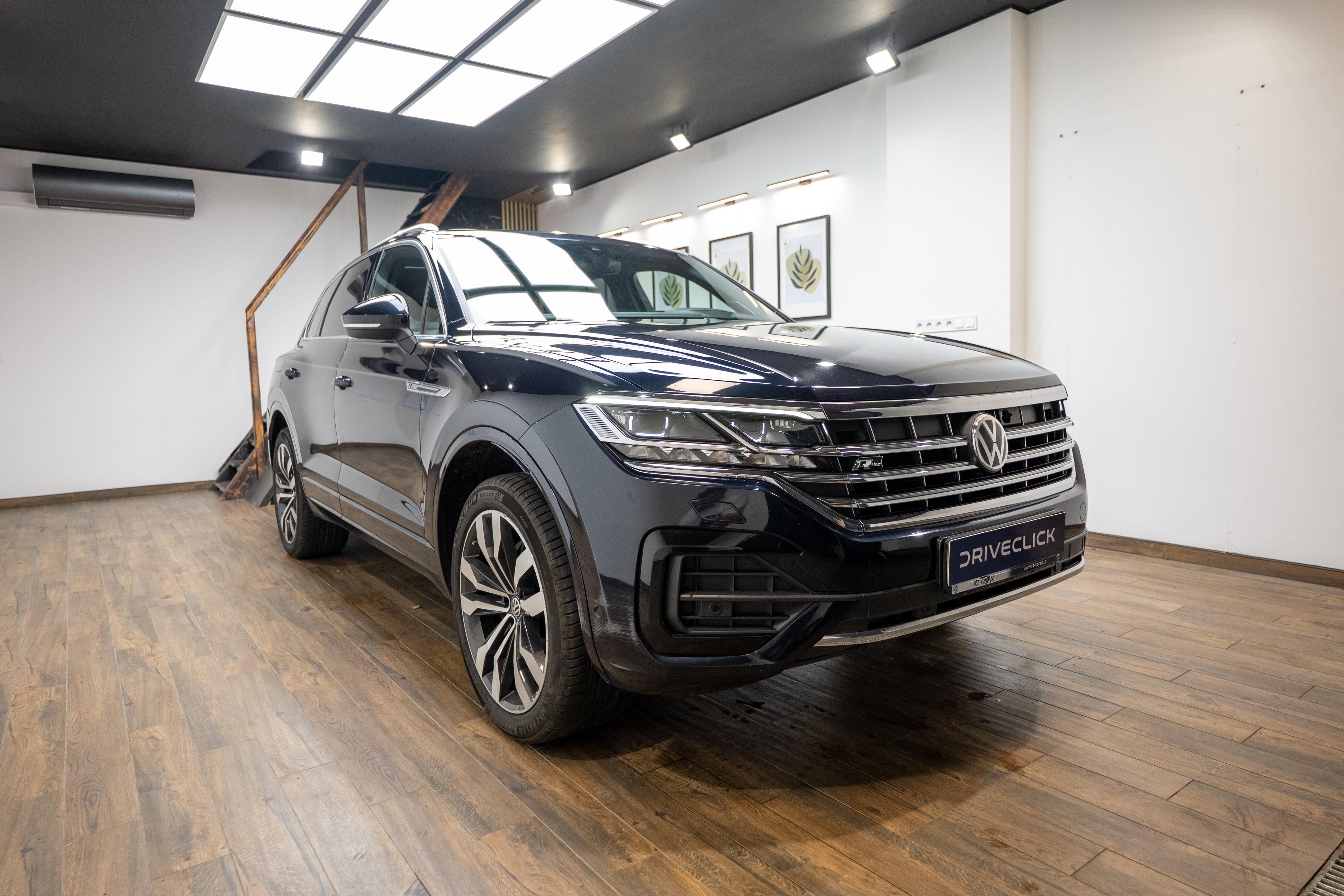 Volkswagen Touareg, R-Line 3.0 TDI 210 kW - fotka 3
