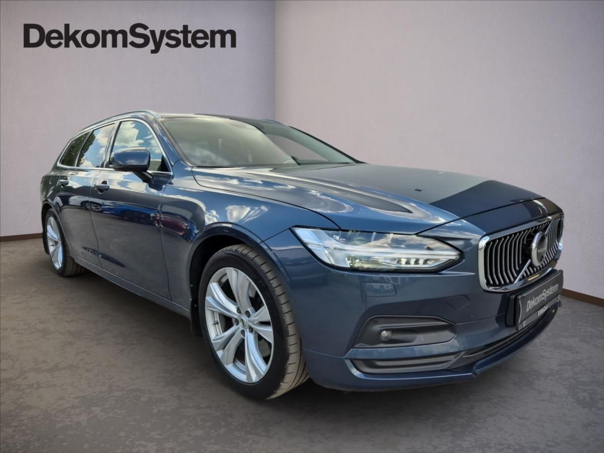 Volvo V90, 2,0 B4 FWD Momentum Advanced - fotka 2