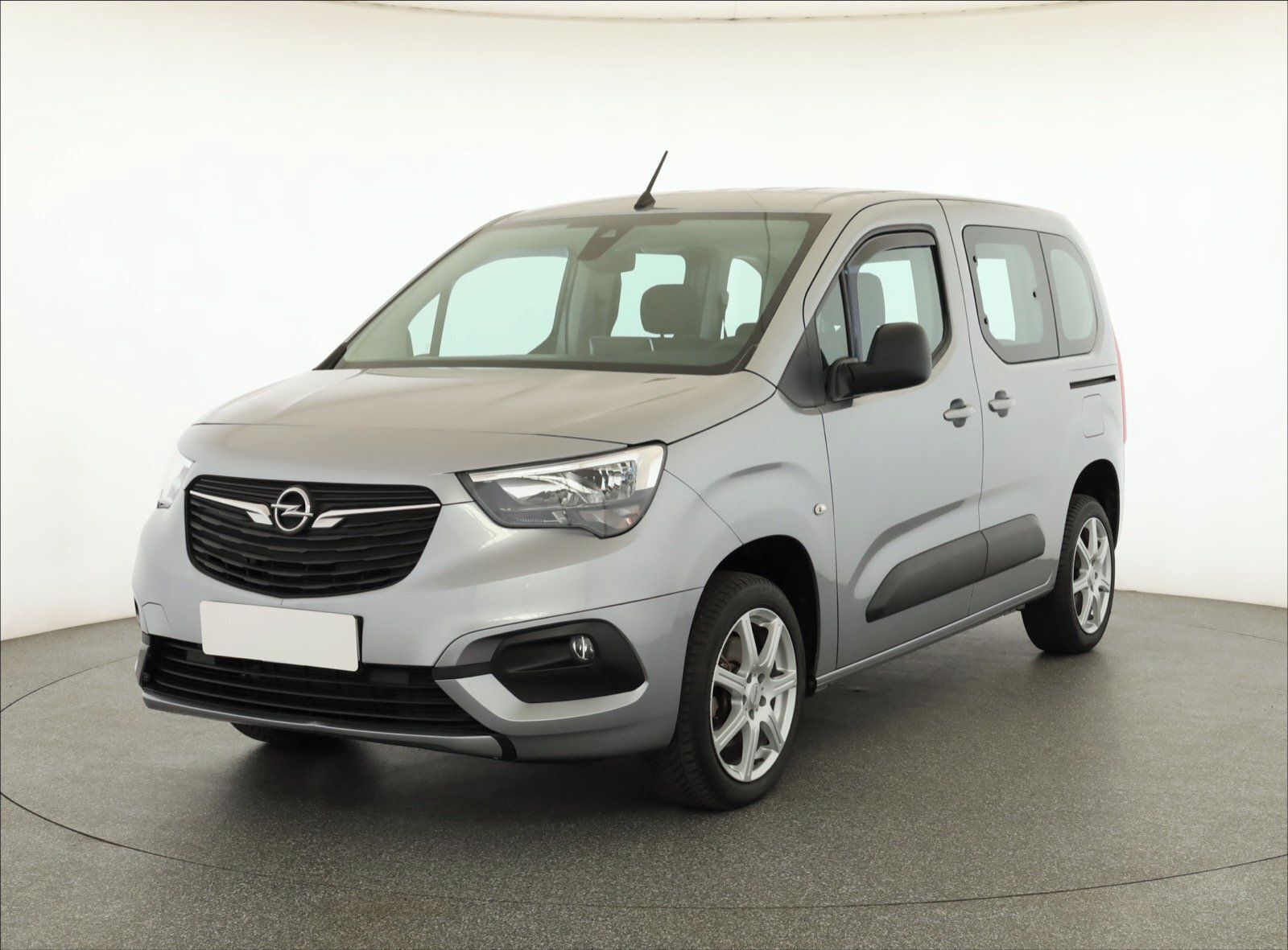 Opel Combo, 1.2 Turbo, Edition, 5Míst - fotka 2