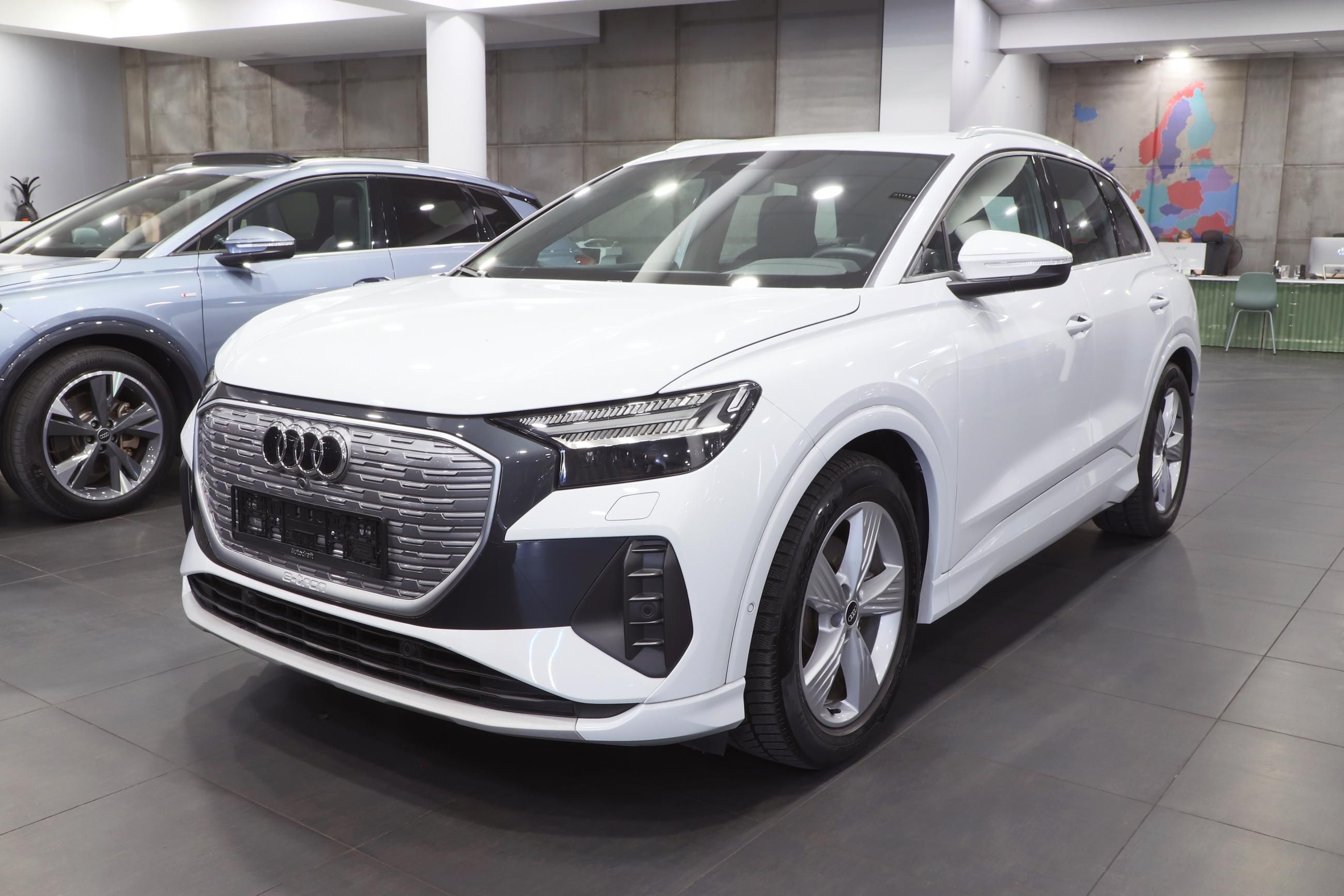 Audi Q4 e-tron, Q4 e-tron 35 128kW S-Line - fotka 2