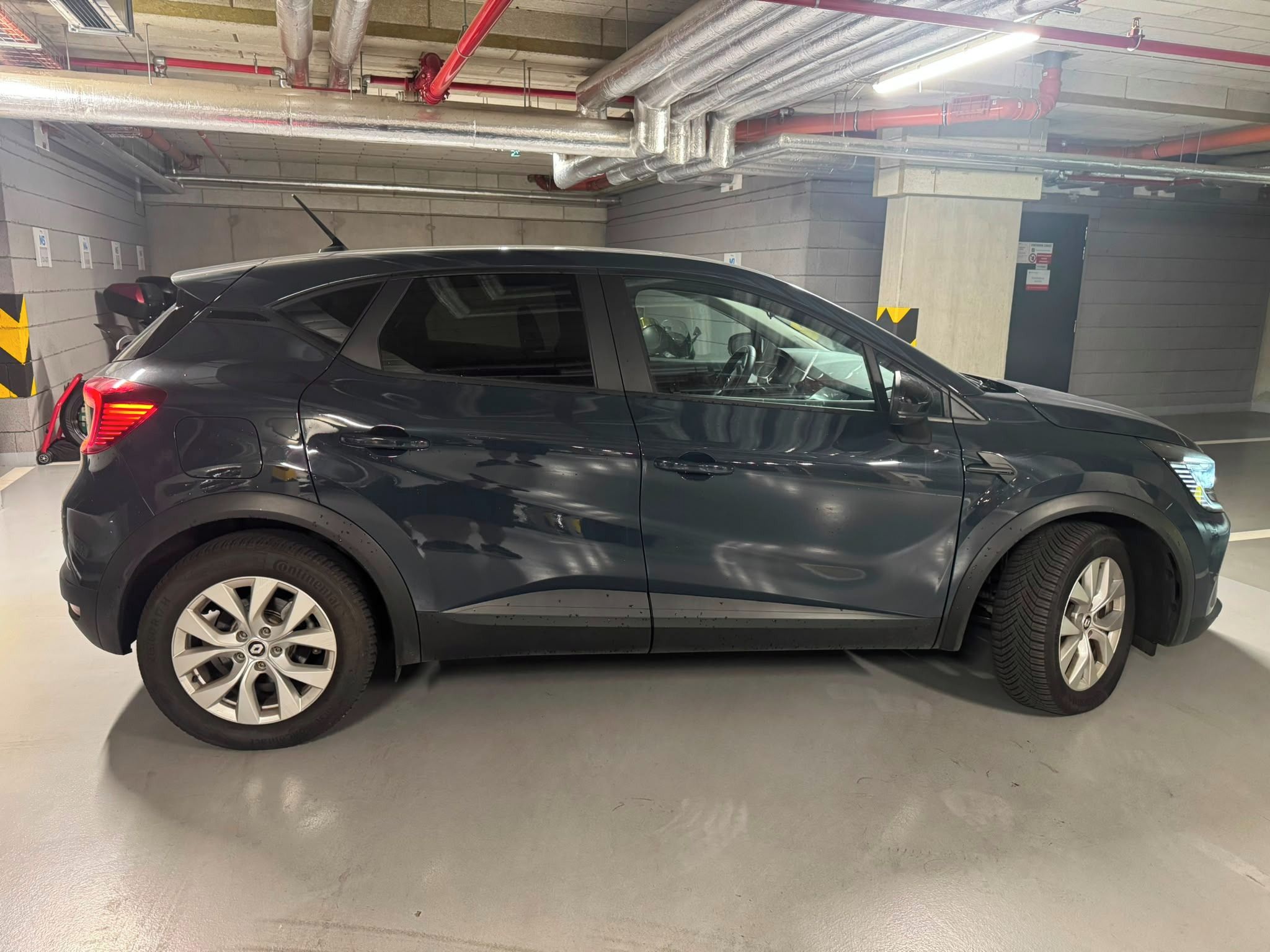 Renault Captur, Renault Captur 1.6 E-Tech 2022 - fotka 6