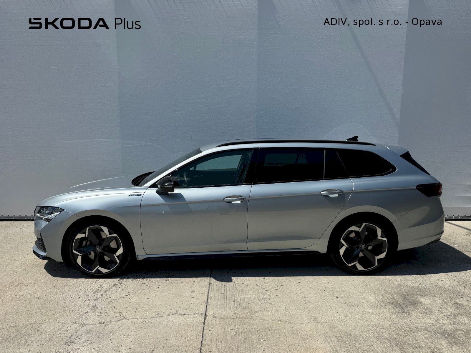 Škoda Superb, Combi DSG 2.0 TDI 142 kW 4x4 S - fotka 3
