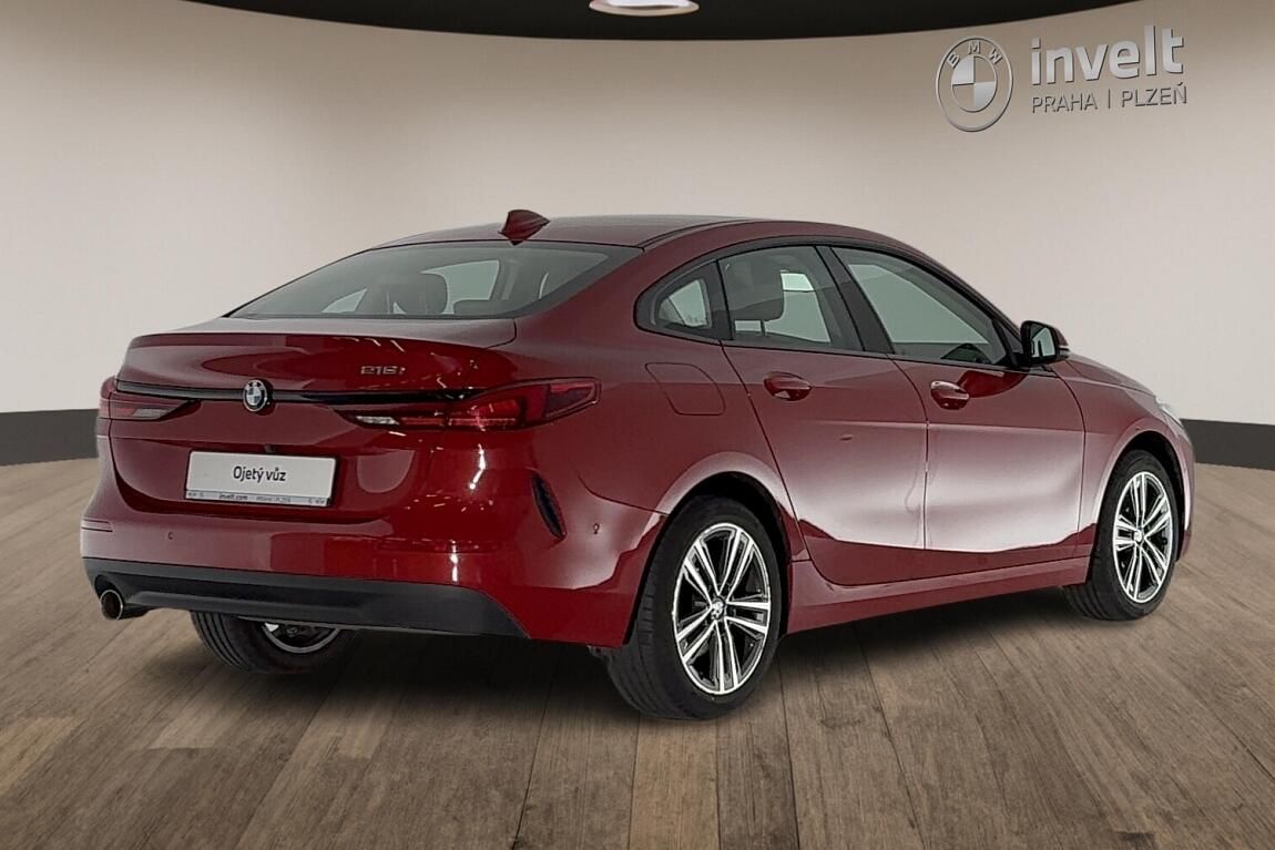 BMW Řada 2, 218i - fotka 3