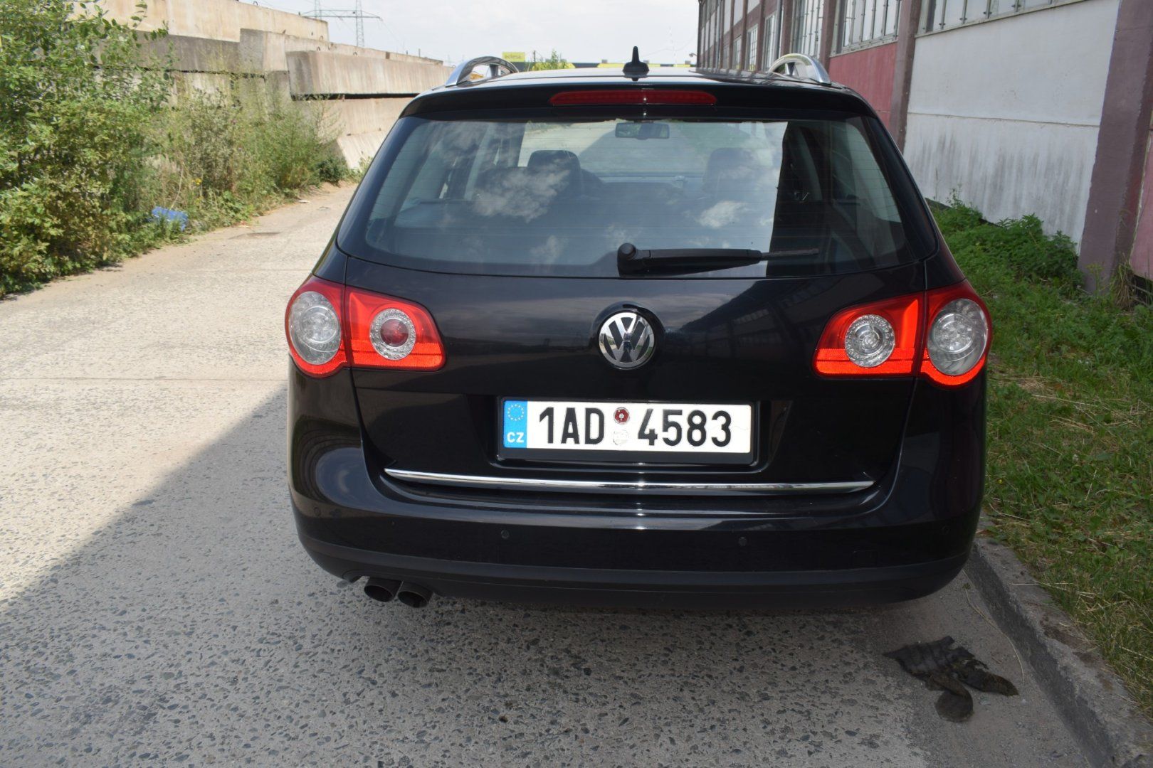 Volkswagen Passat, 2,0TDi, výbava HIGH LINE - fotka 4