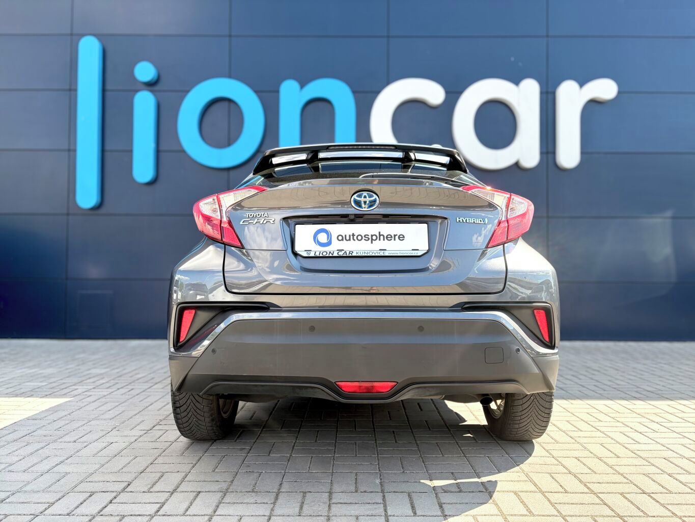 Toyota C-HR, 1.8 Hybrid 90 kW Dynamic CVT, - fotka 6