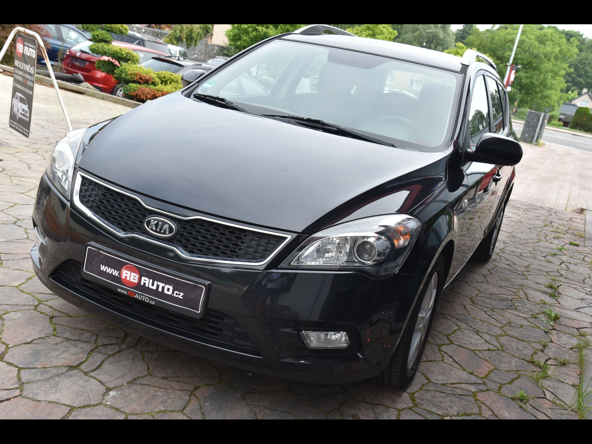 Kia Cee´d, 1.4i 66 kw SportWagon - fotka 3