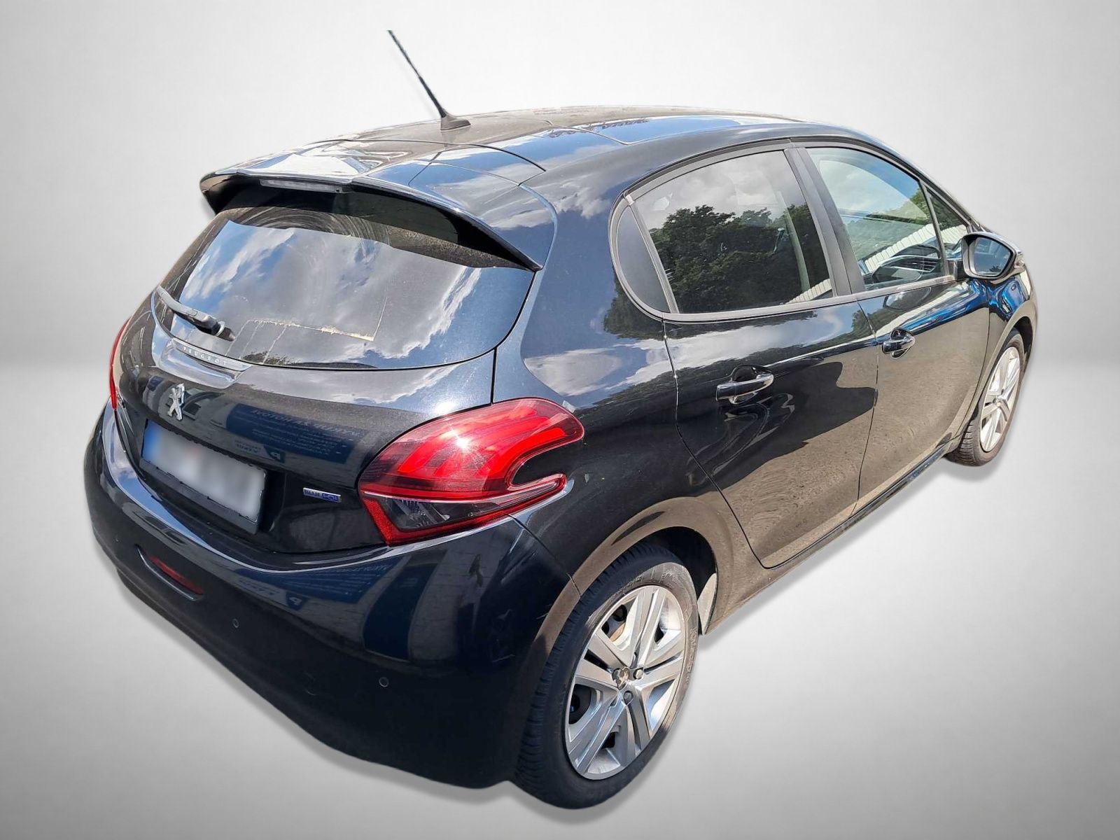 Peugeot 208, 1.6 BlueHDi, Klima, Tempomat - fotka 2