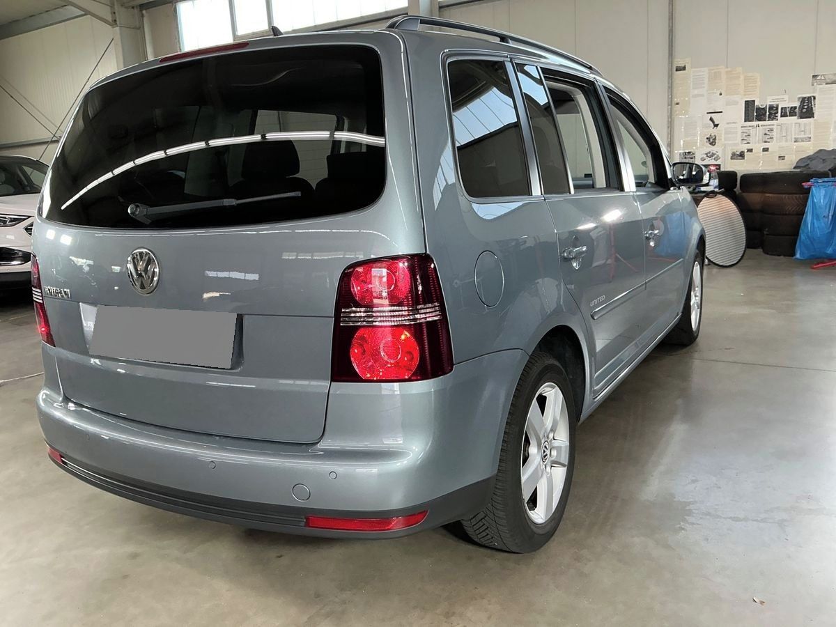 Volkswagen Touran, 1.6Mpi 75KW UNITED 7-MÍST TOP - fotka 5