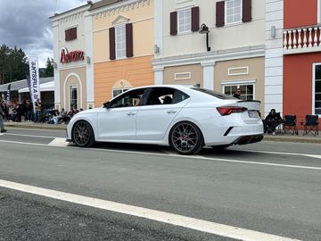 Škoda Octavia 4 RS TSI DSG