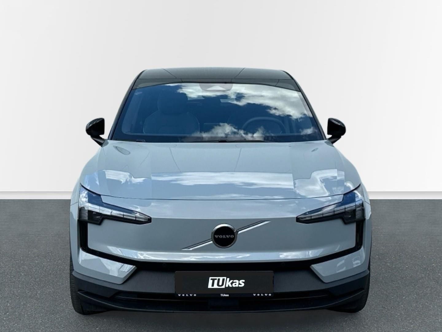 Volvo EX30, TWIN MOTOR PERFORMACE AWD Plus - fotka 3