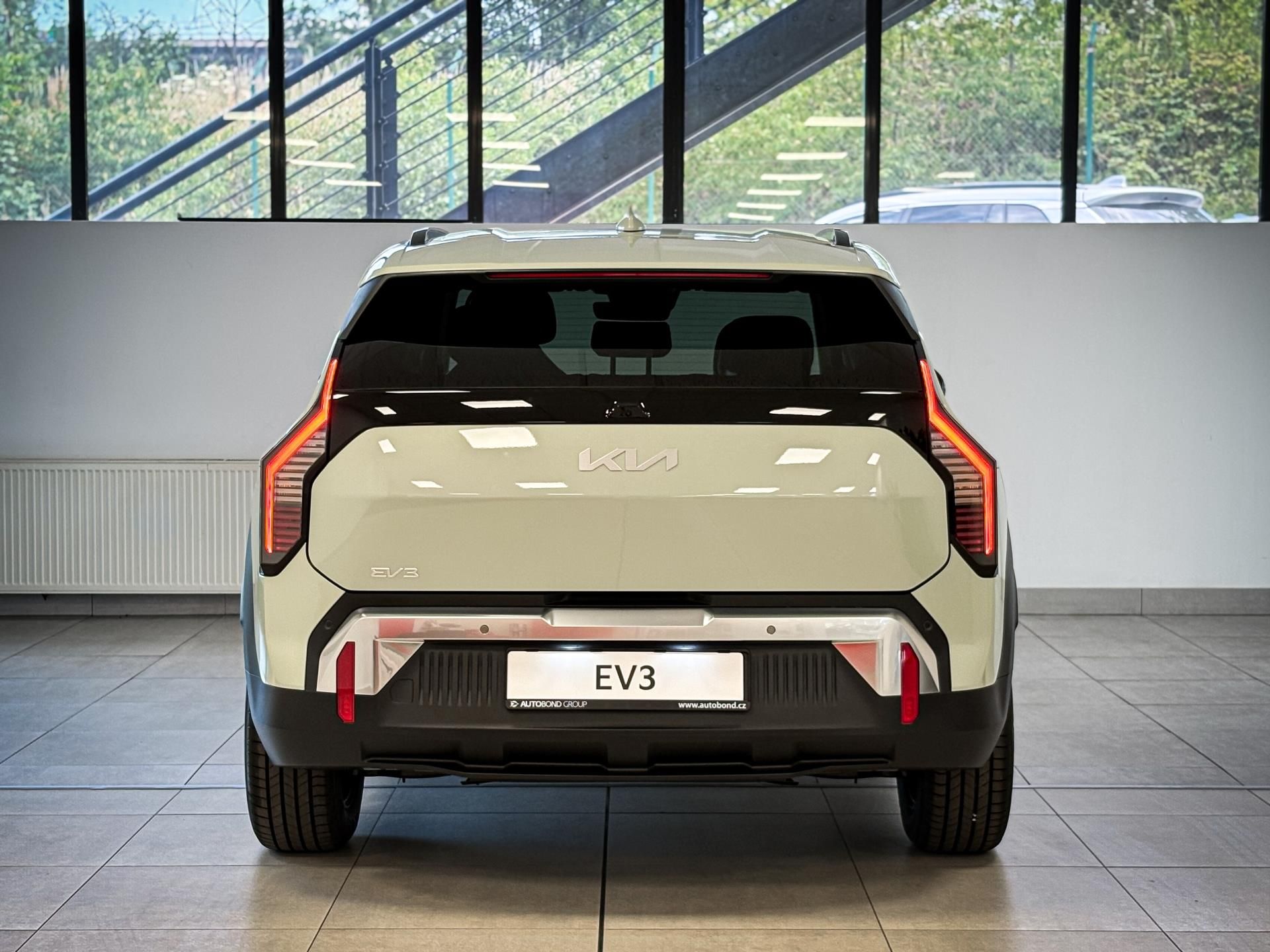 Kia EV3, EARTH 4×2 81,4KWH+ADAS - fotka 3