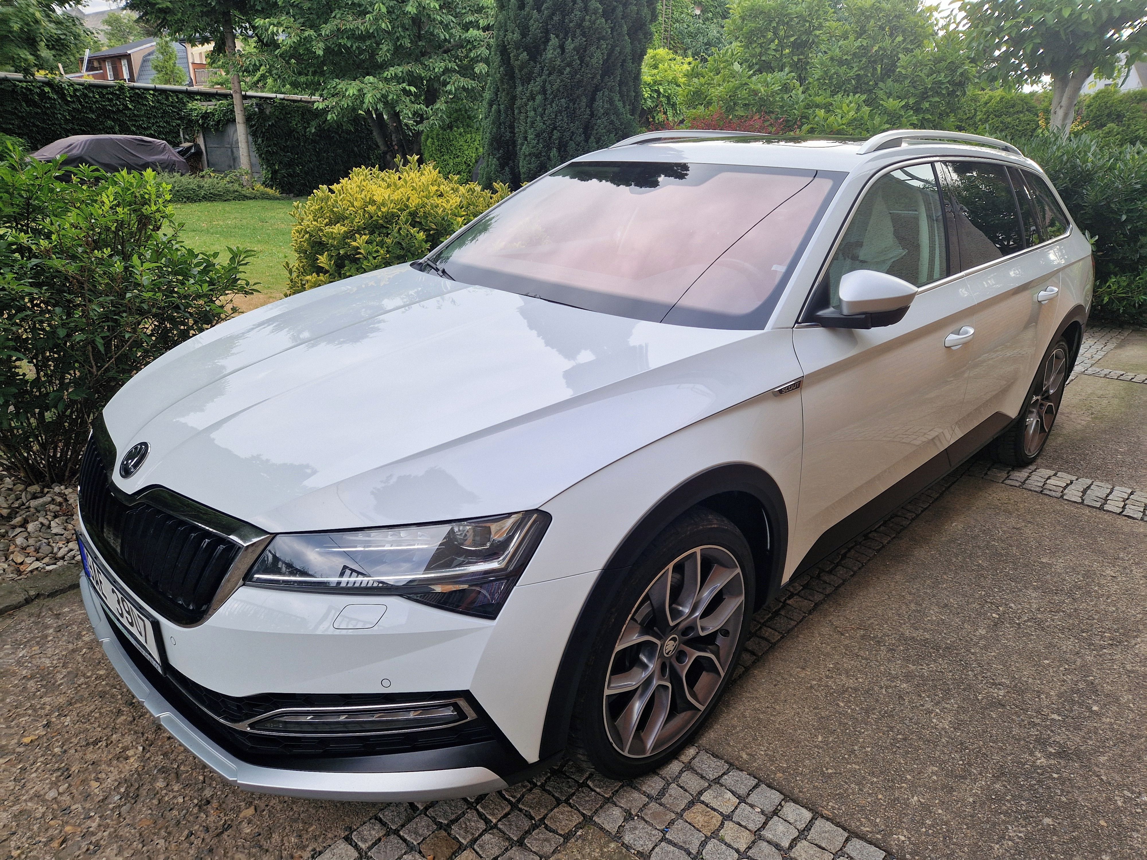 Škoda Superb, 2,0 TSI 206kW Scout 4x4
