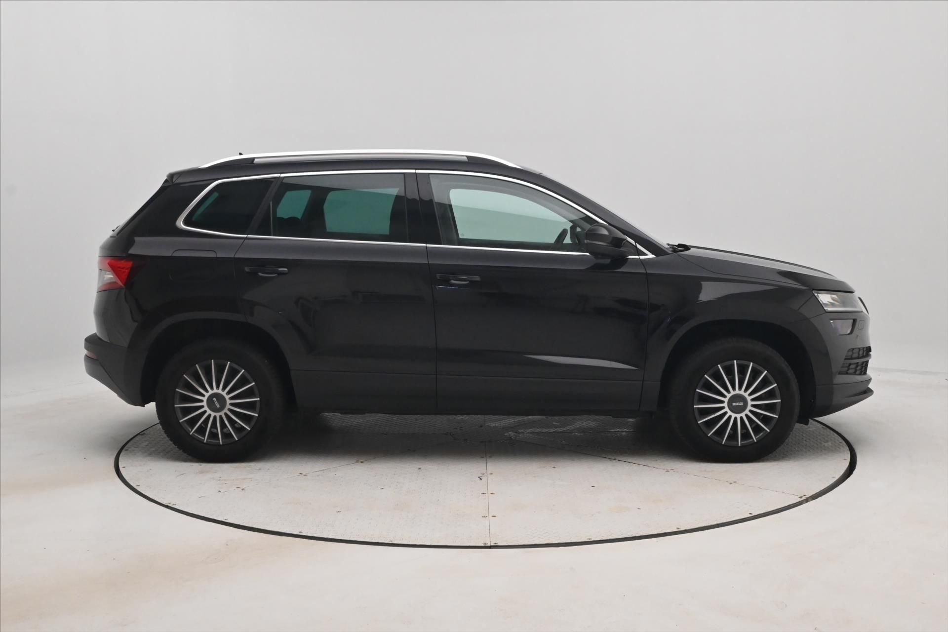 Škoda Karoq, 2,0 TDI 85kW DSG Style Záruka - fotka 4