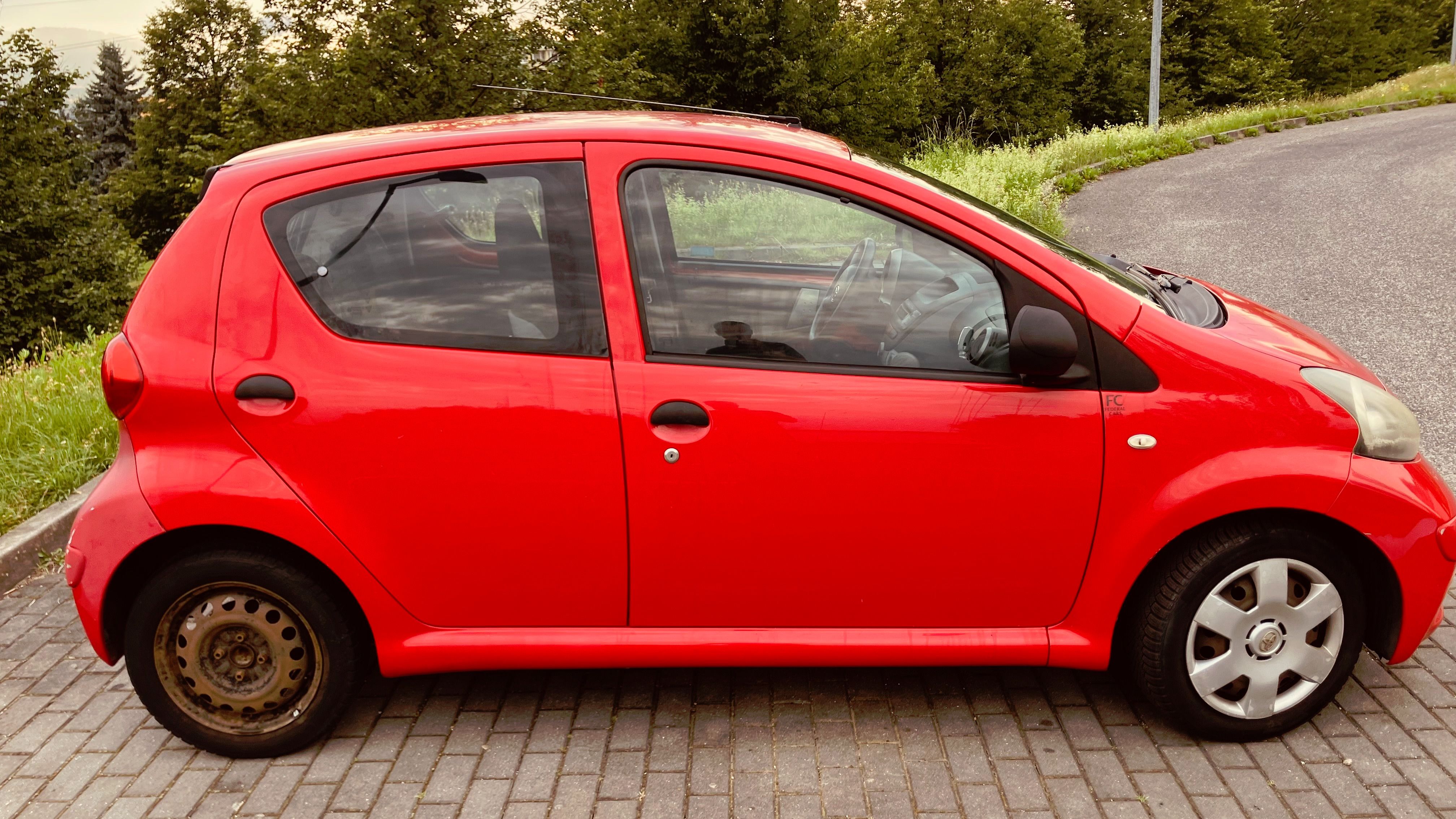 Toyota Aygo, 1.0 VVT-i, Servisováno - fotka 2