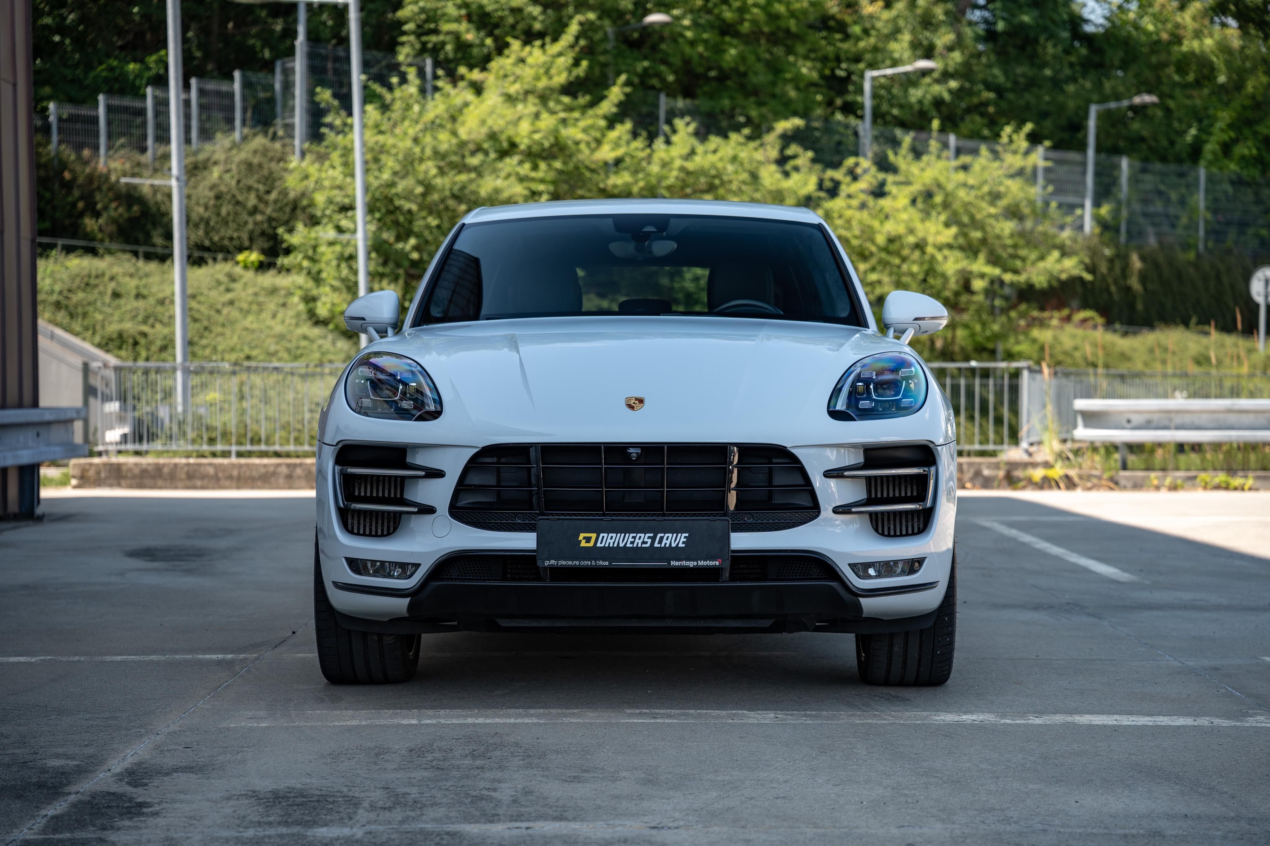 Porsche Macan, 3.6 Turbo Performance & Black - fotka 3