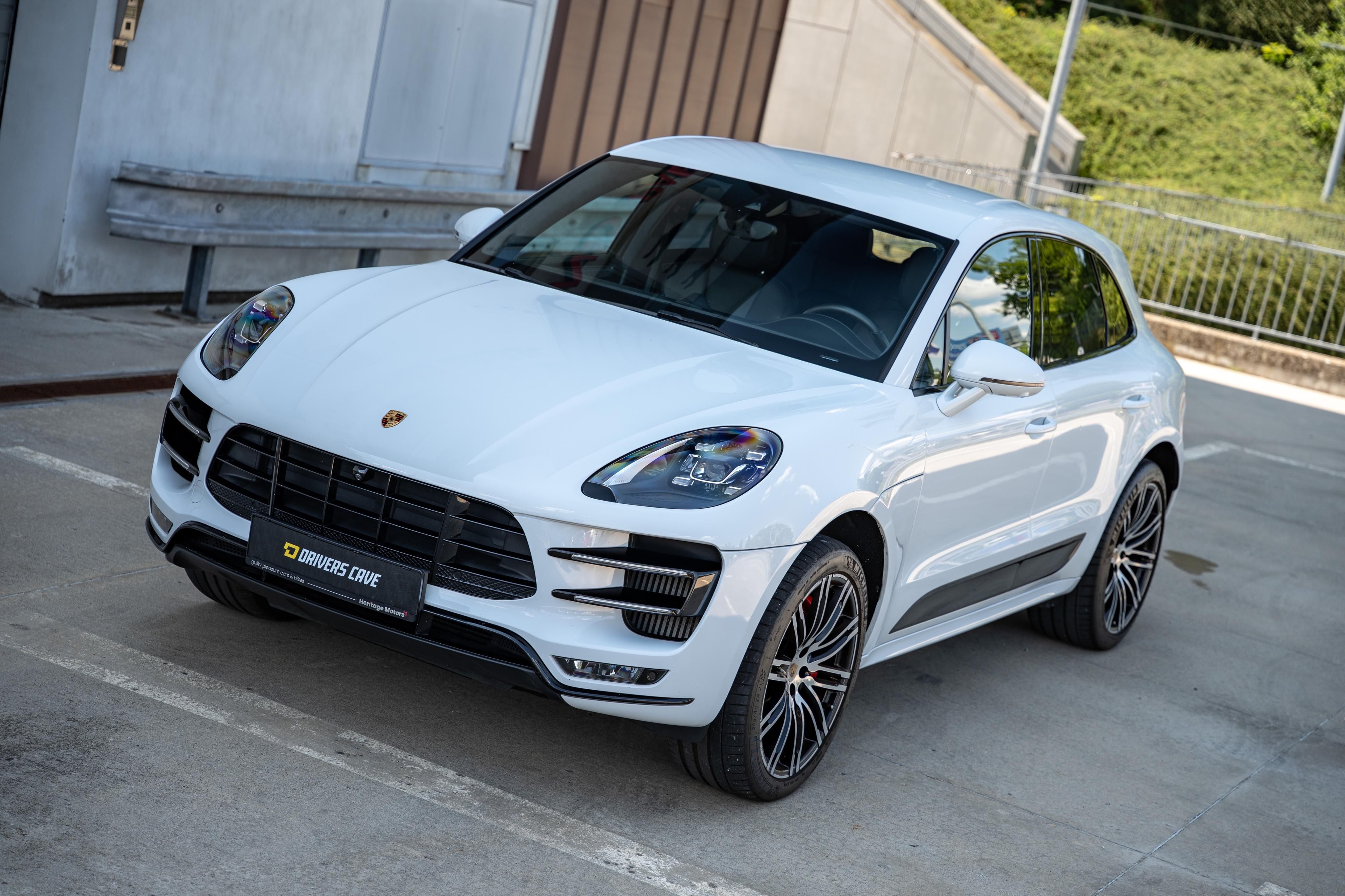Porsche Macan, 3.6 Turbo Performance & Black