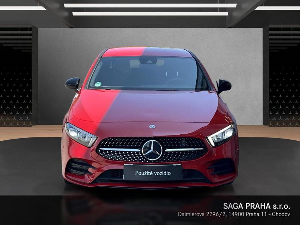 Mercedes-Benz Třídy A, A-Třída 180d sedan AMG Line Ni - fotka 2