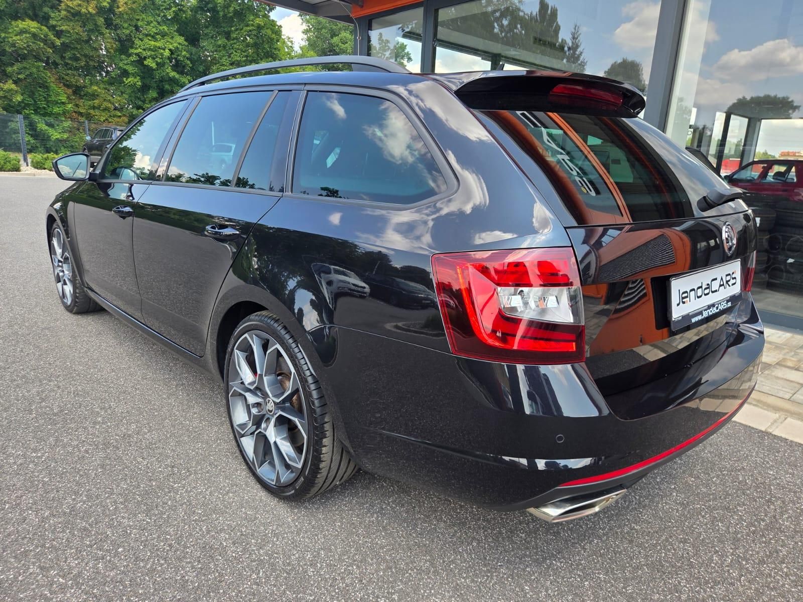 Škoda Octavia, 2.0 TSI RS 180 KW - fotka 4
