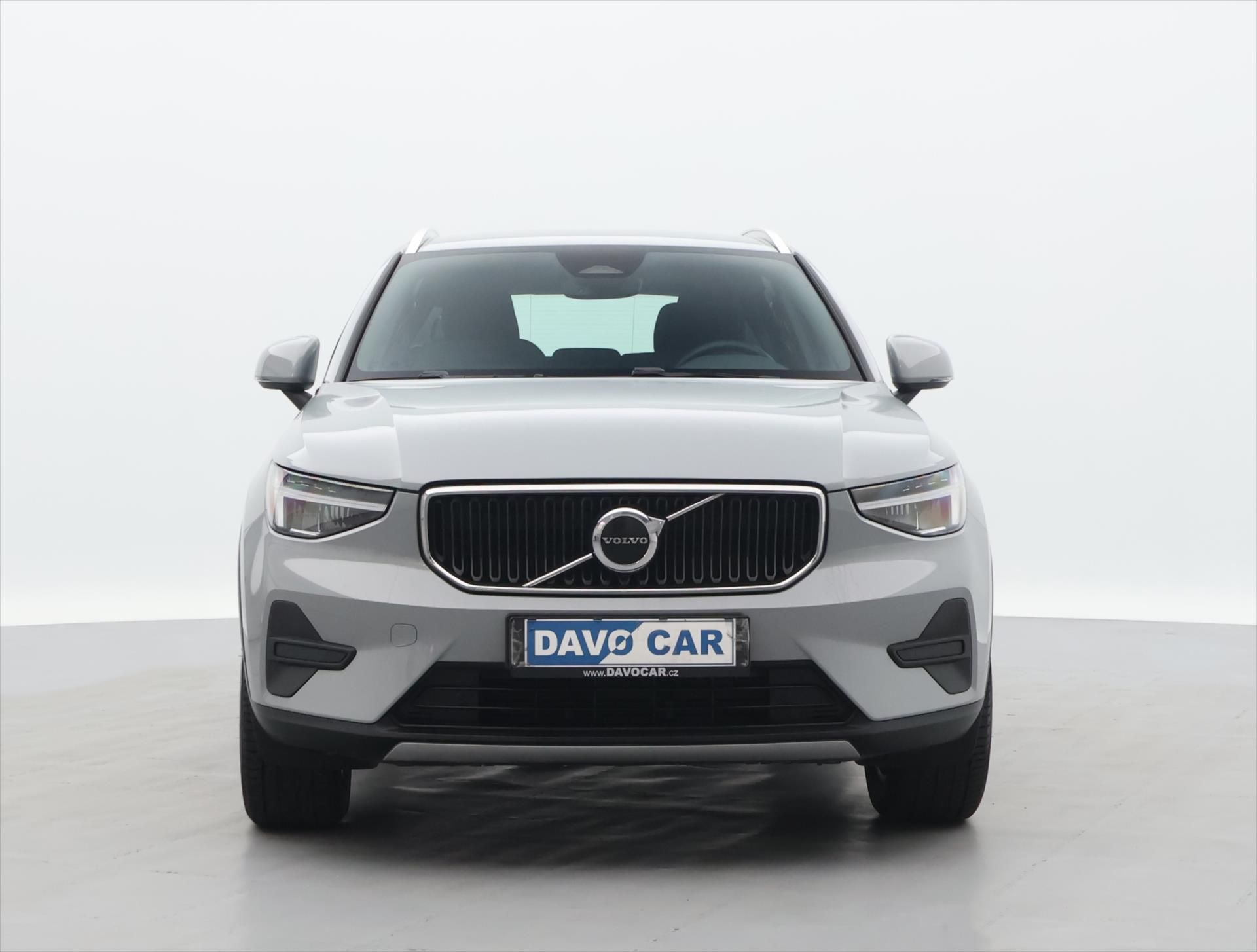 Volvo XC40, 2.0 B3 120kW Core DCT CZ DPH - fotka 2