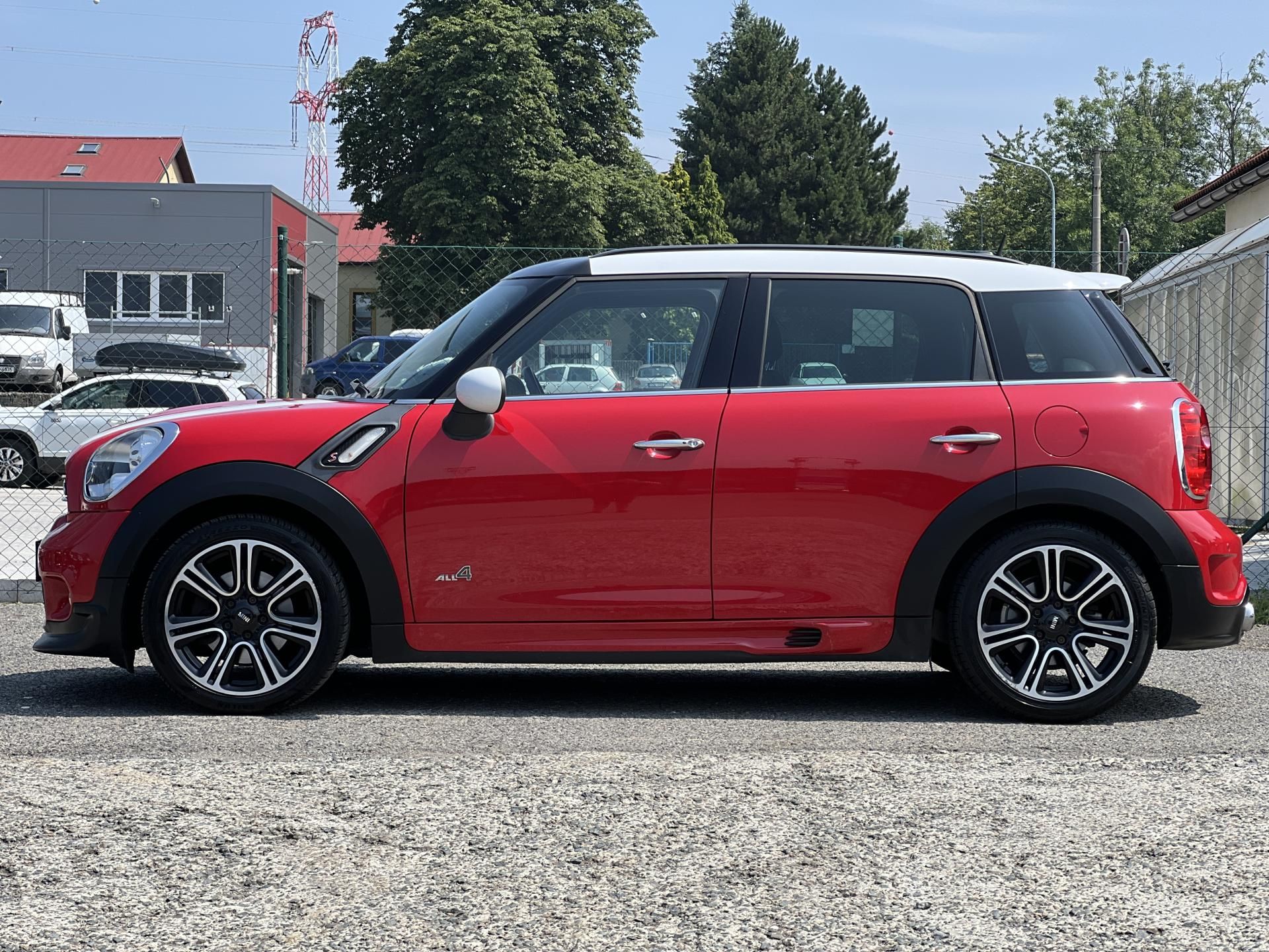 Mini Countryman, Cooper S 140KW ALL4 ČR - fotka 4