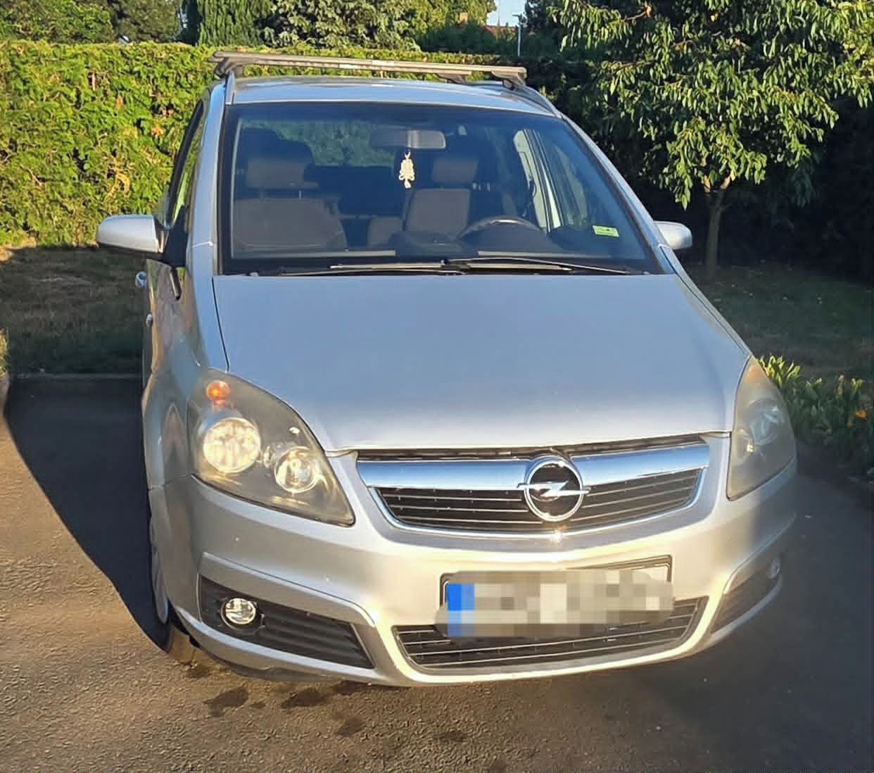 Opel Zafira, Opel Zafira 1.8 16V LPG 7míst - fotka 3