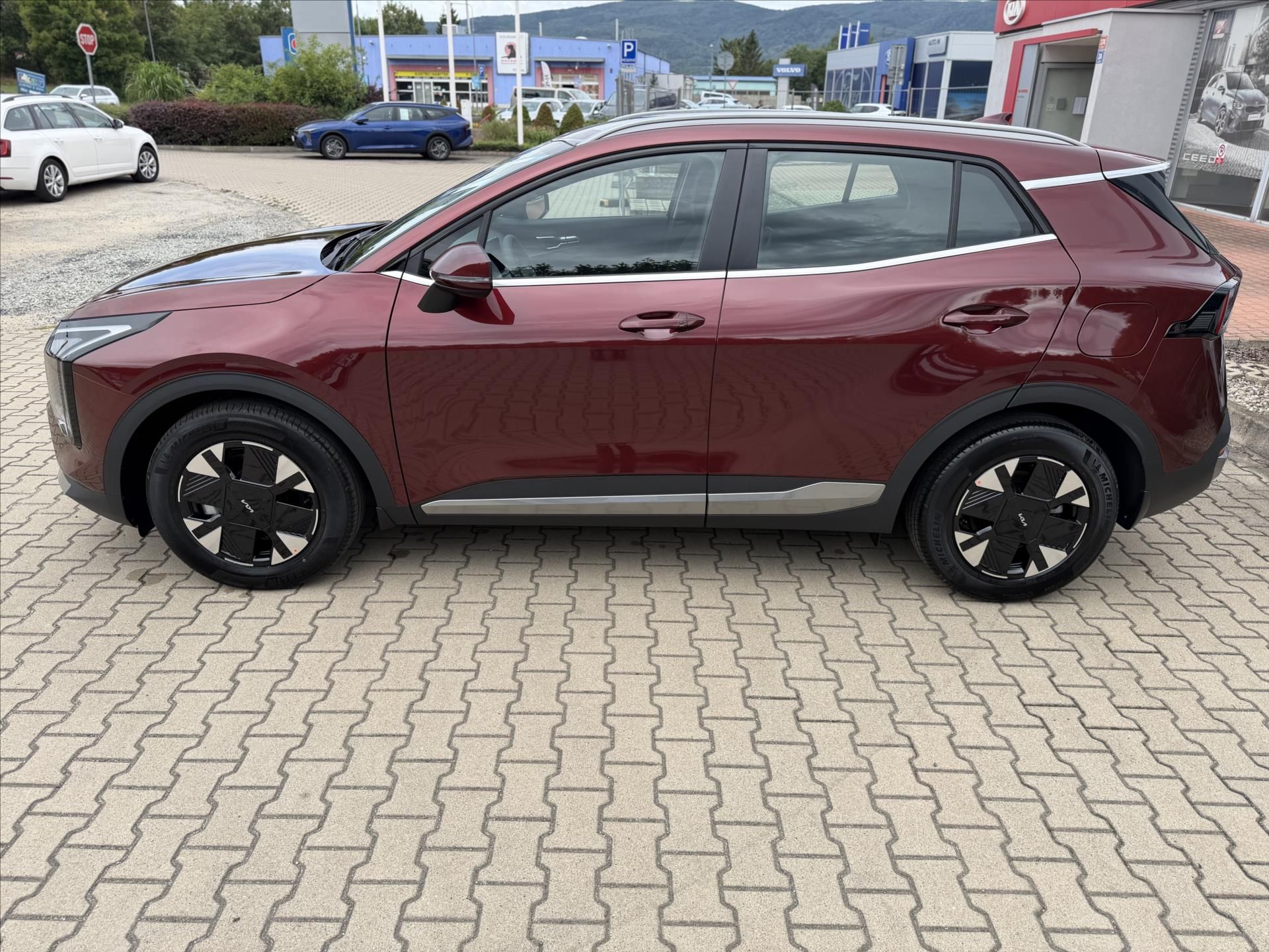 Kia Sportage, 1,6 T-GDi 4x2 7DCT EXCLUSIVE - fotka 4