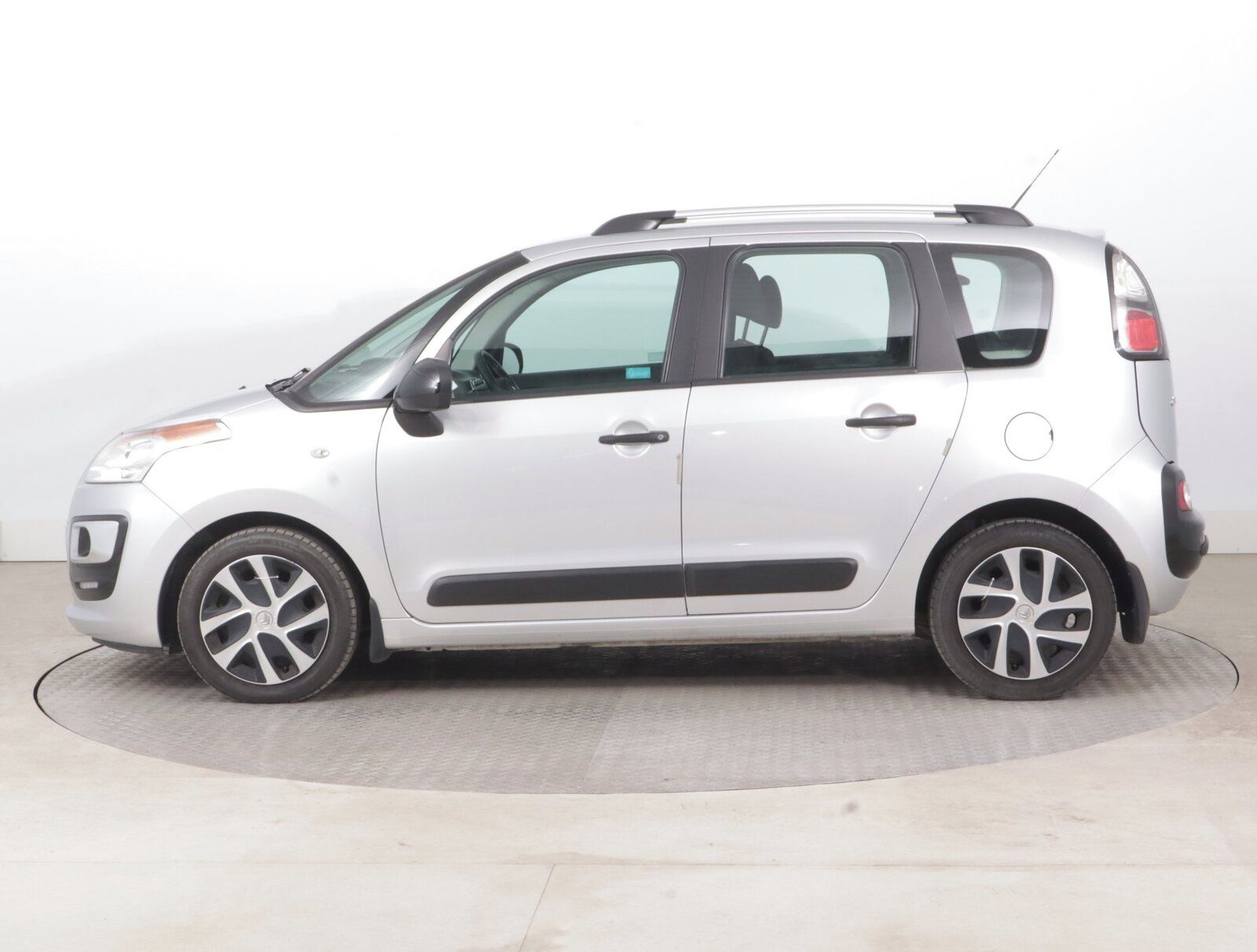 Citroën C3 Picasso, 1.4 i, Serv.kniha, Tempomat - fotka 3