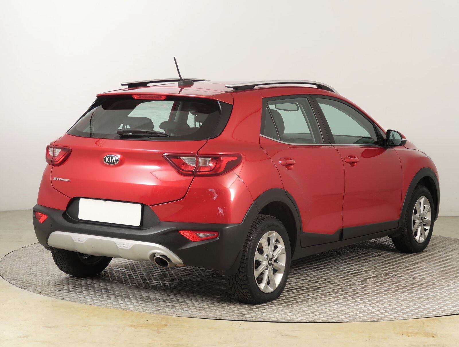 Kia Stonic, 1.25 CVVT, Tempomat - fotka 5