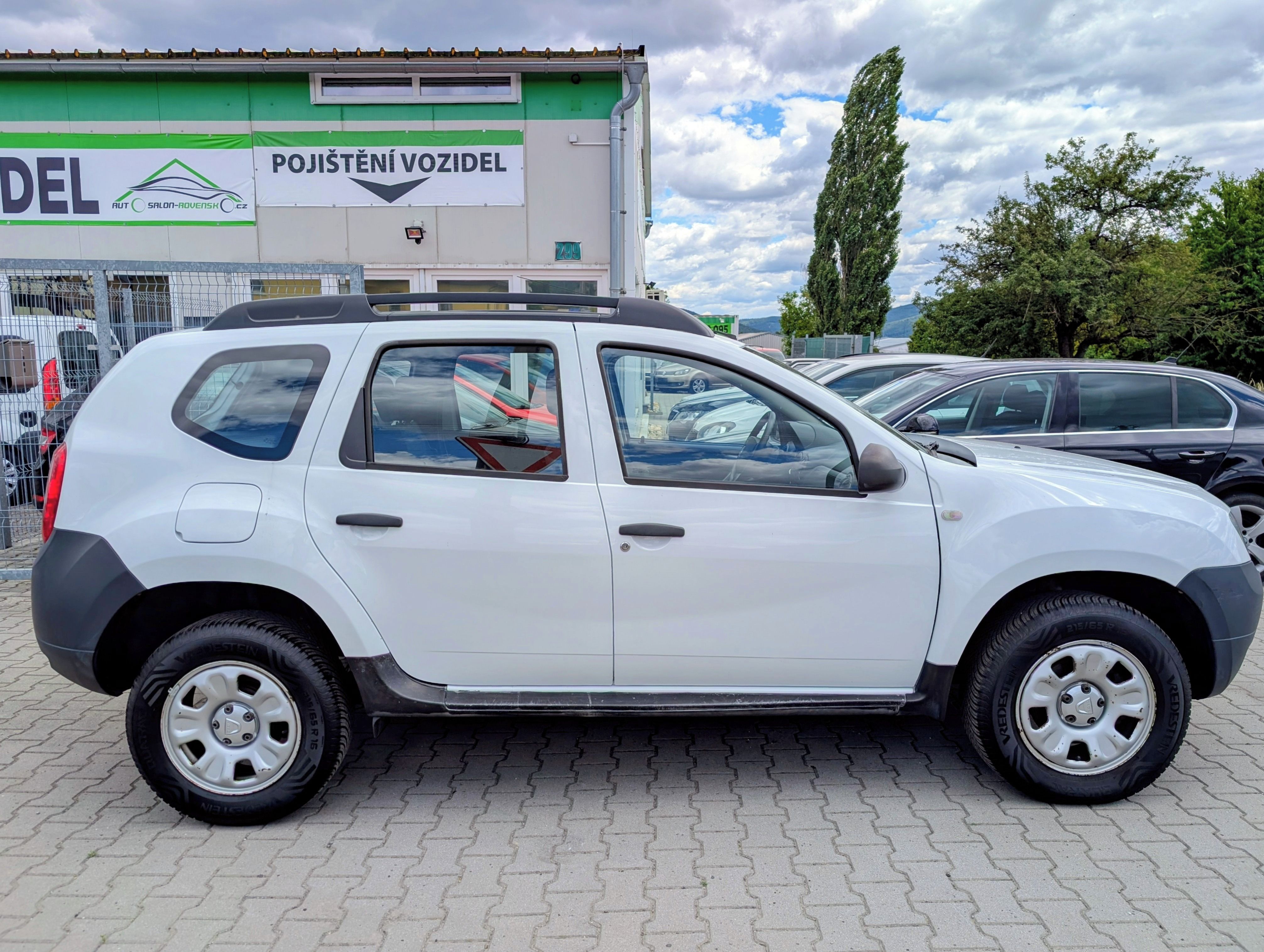 Dacia Duster, 1.6i 77kW WEBASTO JEN 127TKM - fotka 6