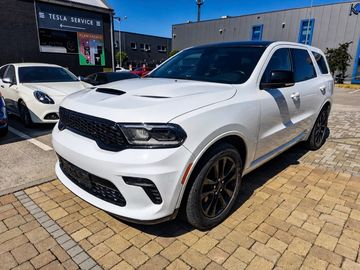 5.7 V8 Hemi, 7 míst