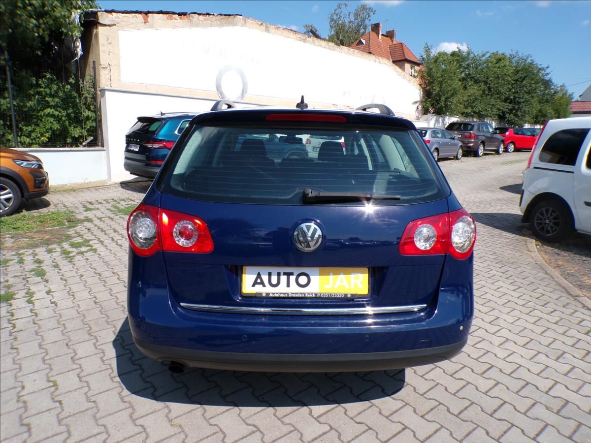 Volkswagen Passat, 1,6 FSI - fotka 6