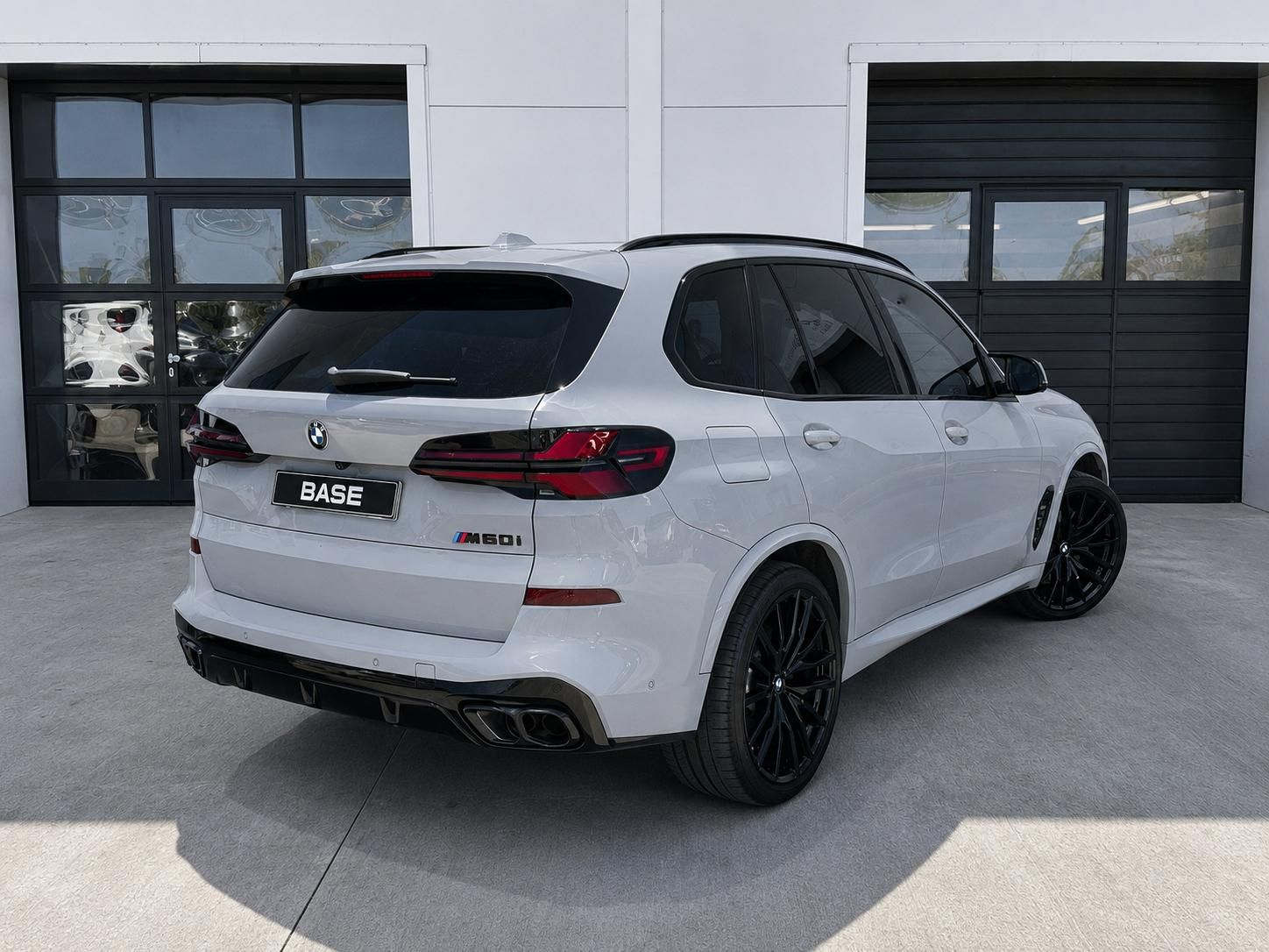 BMW X5, M60i xDrive - fotka 4