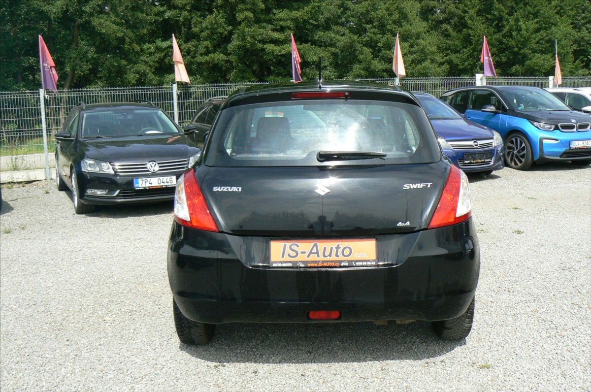 Suzuki Swift, 1,2 GL  4x4 - fotka 6