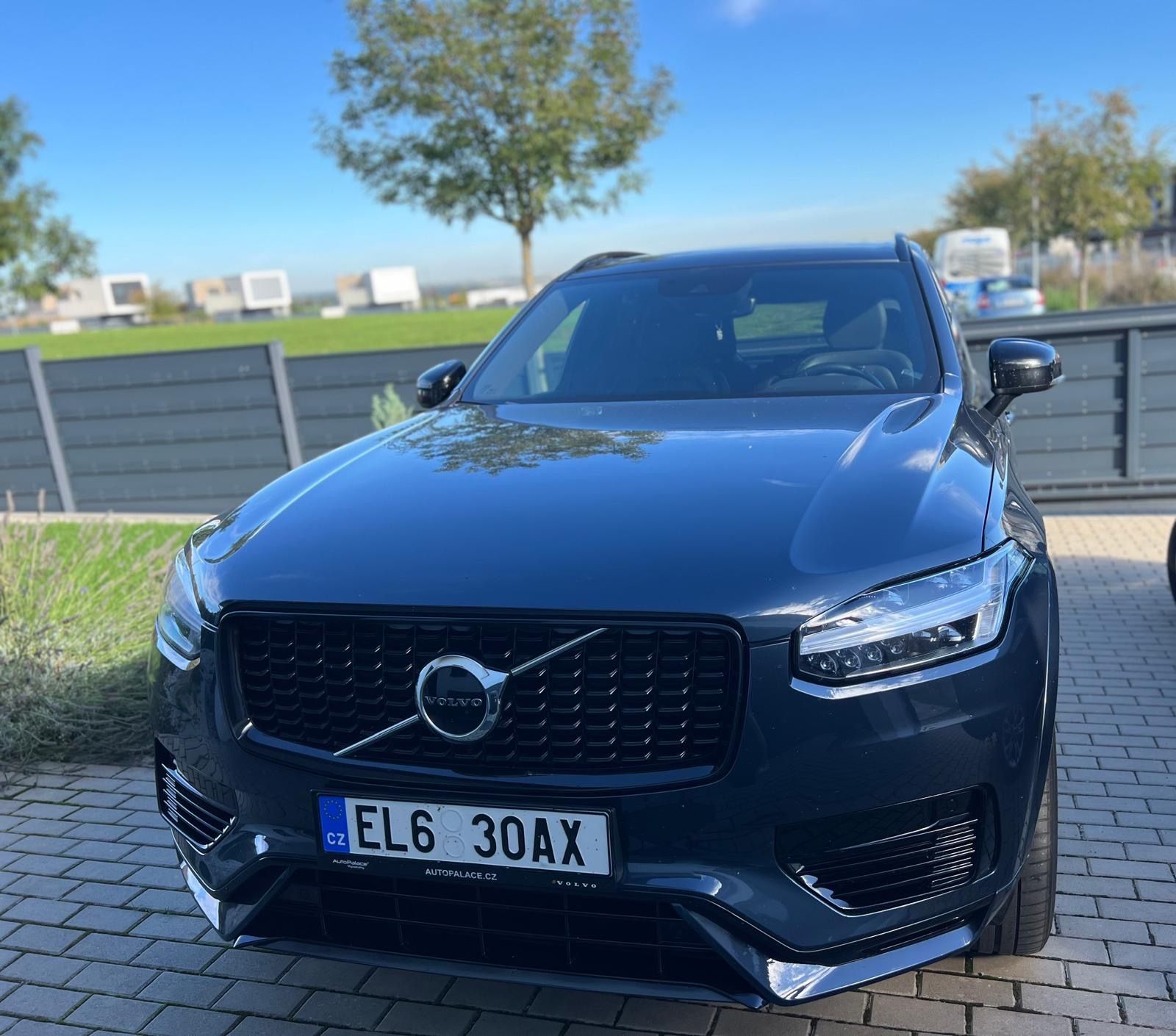 Volvo XC90, T8 Recharge - plug-in hybrid