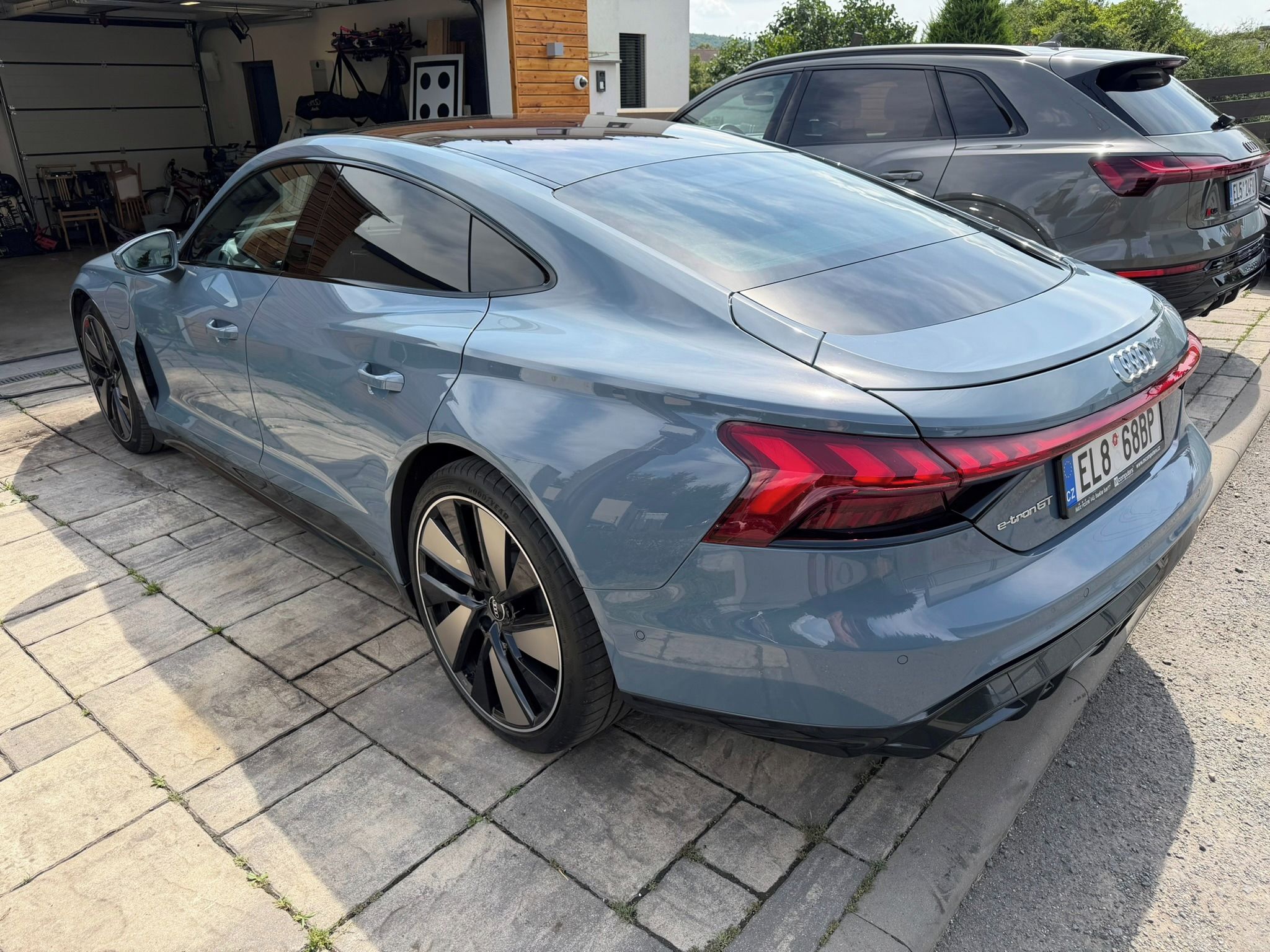Audi e-tron GT, laser masáž full asistenti - fotka 4